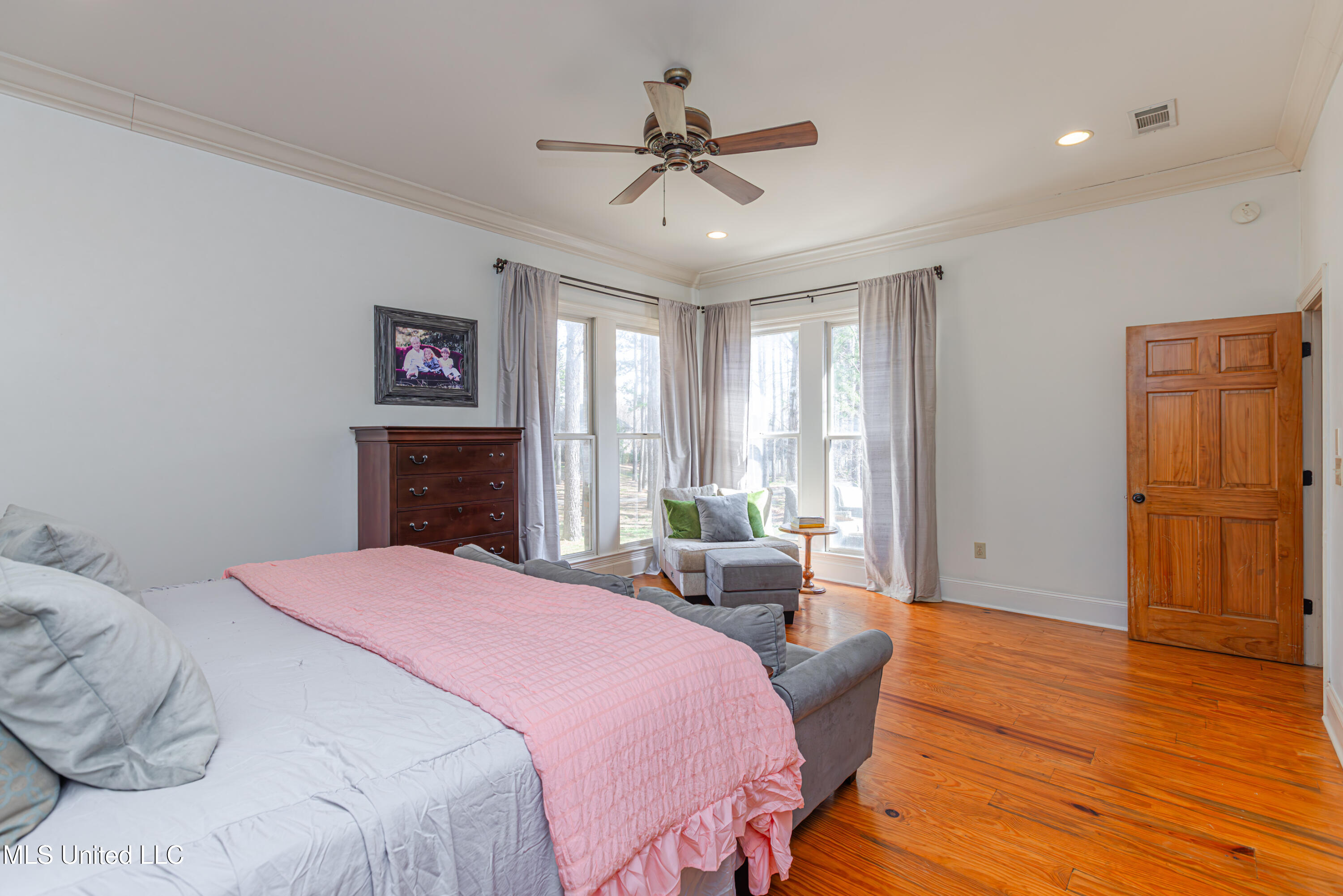 281 Lake Village Drive Property Photo 51