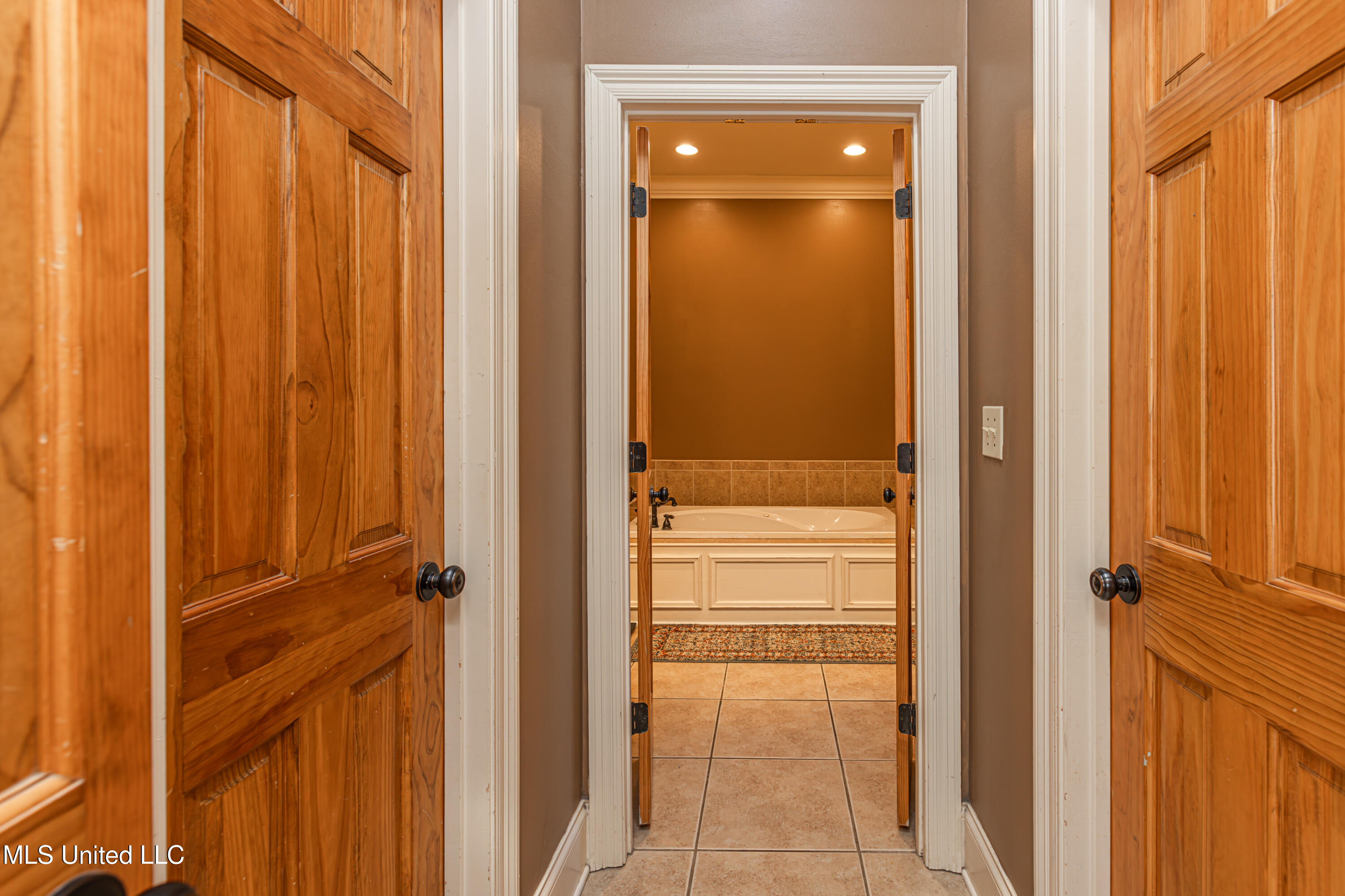 281 Lake Village Drive Property Photo 53