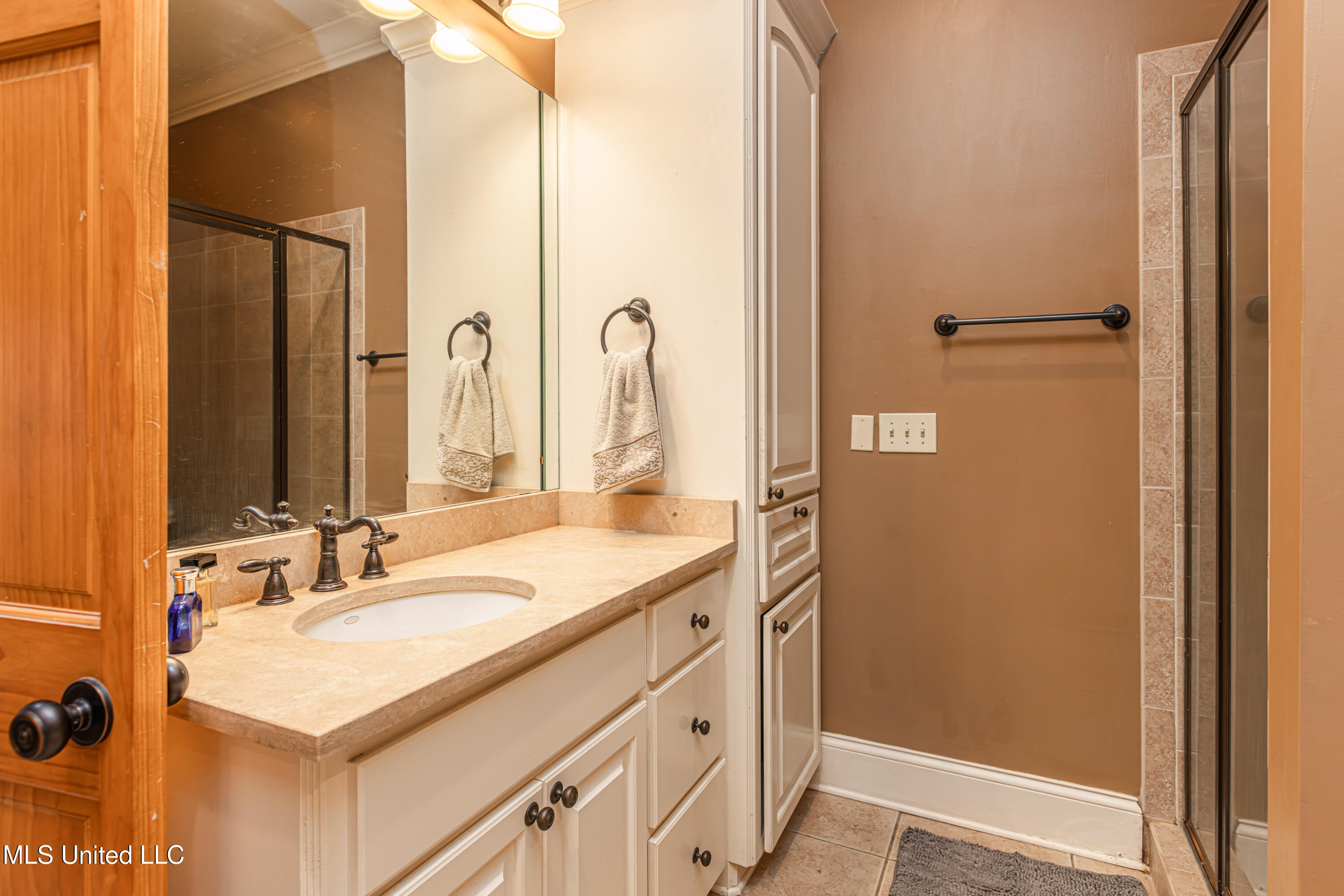 281 Lake Village Drive Property Photo 57