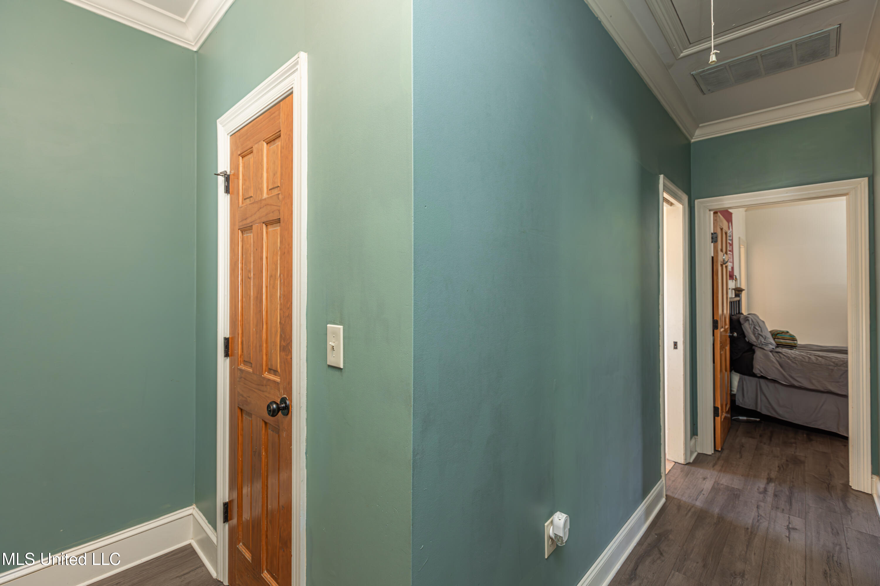 281 Lake Village Drive Property Photo 65