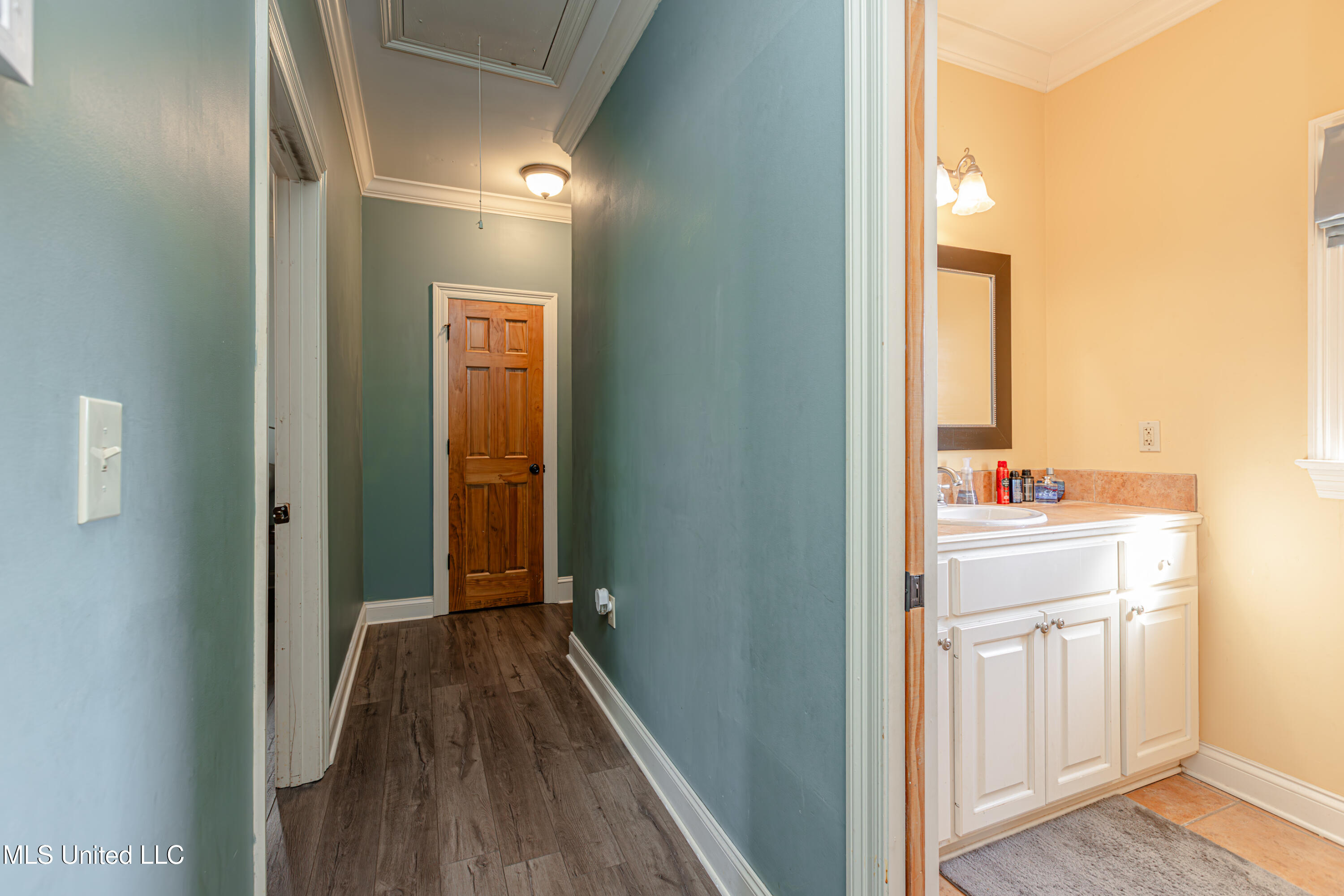 281 Lake Village Drive Property Photo 69