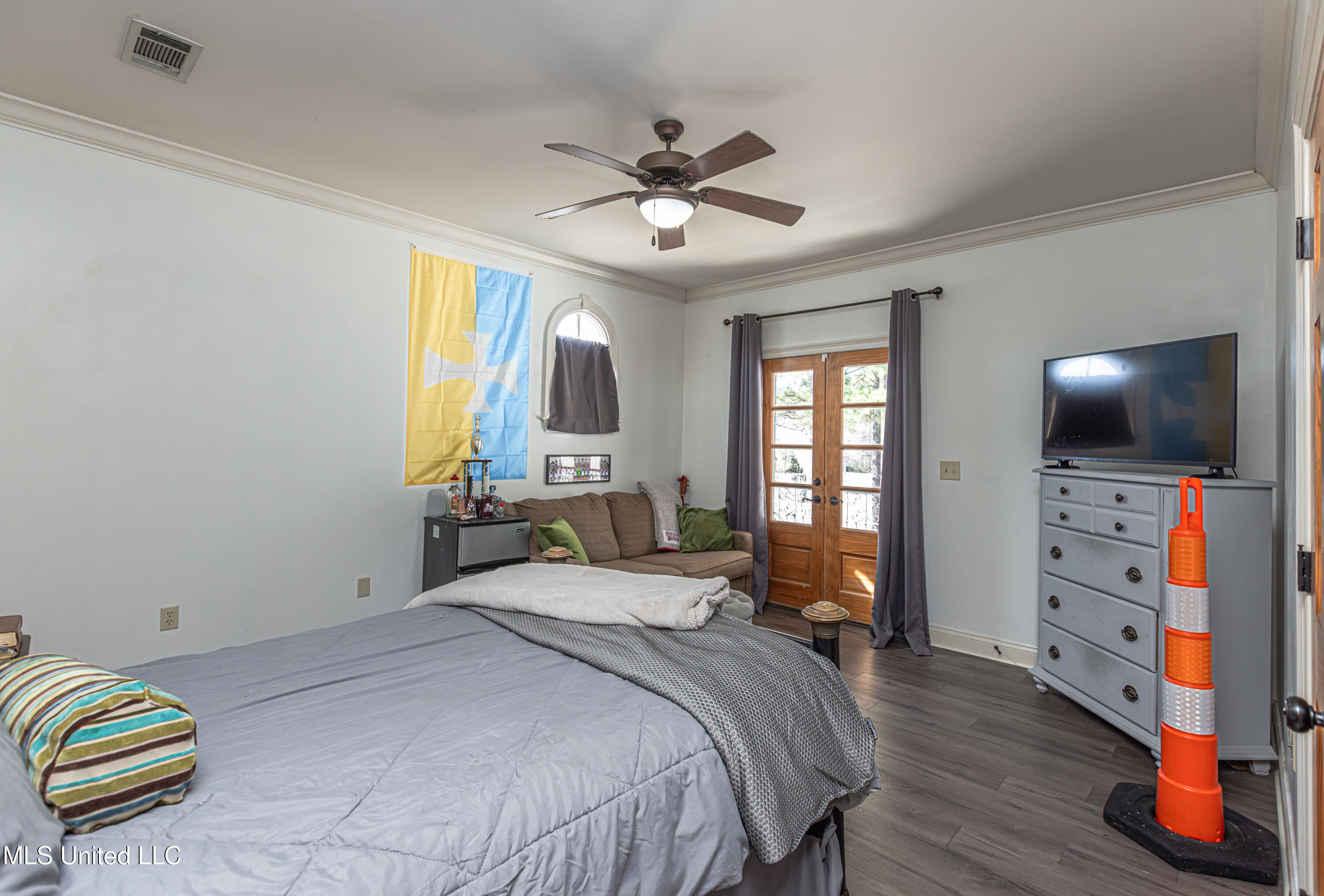 281 Lake Village Drive Property Photo 74