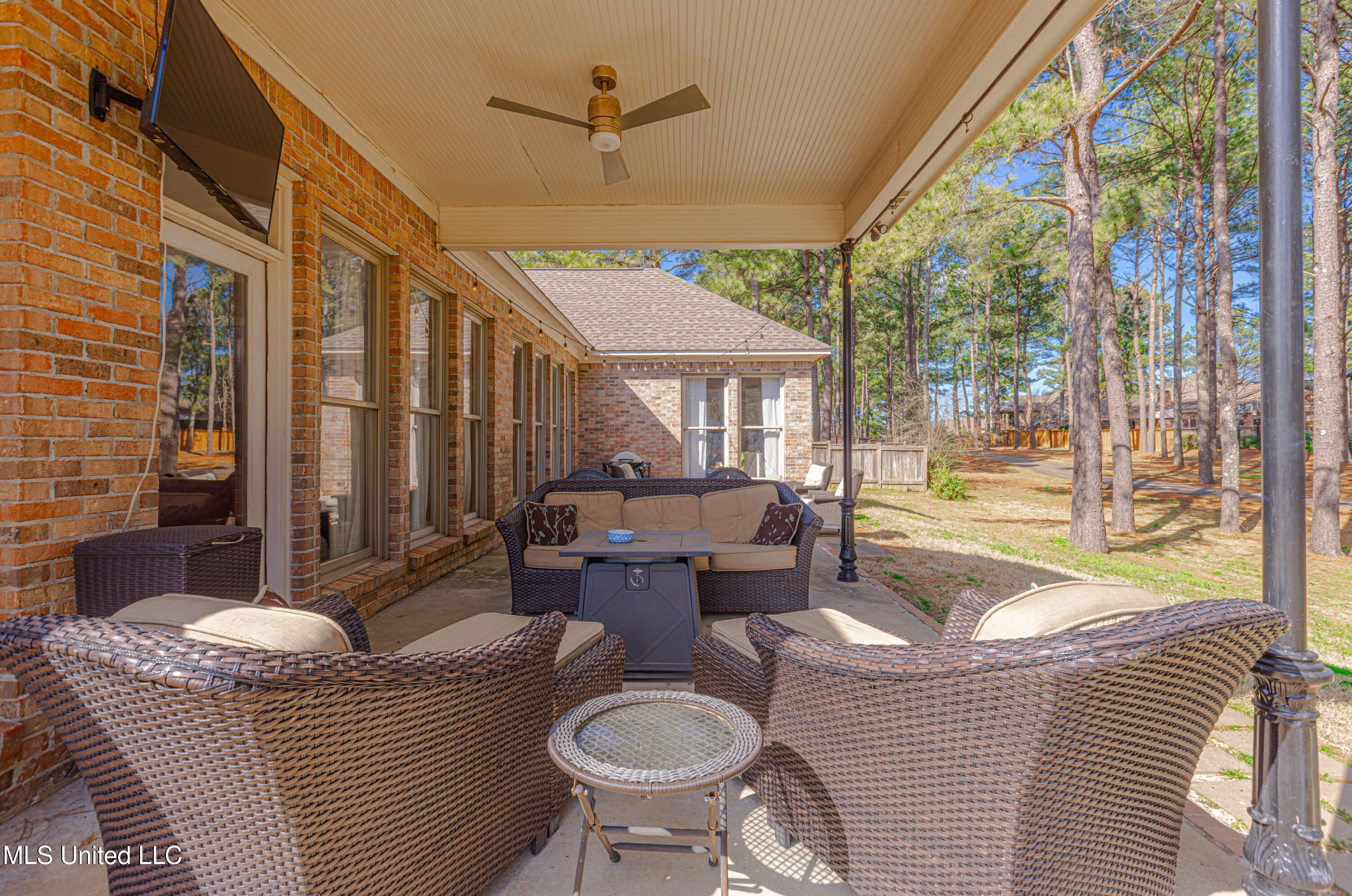 281 Lake Village Drive Property Photo 81