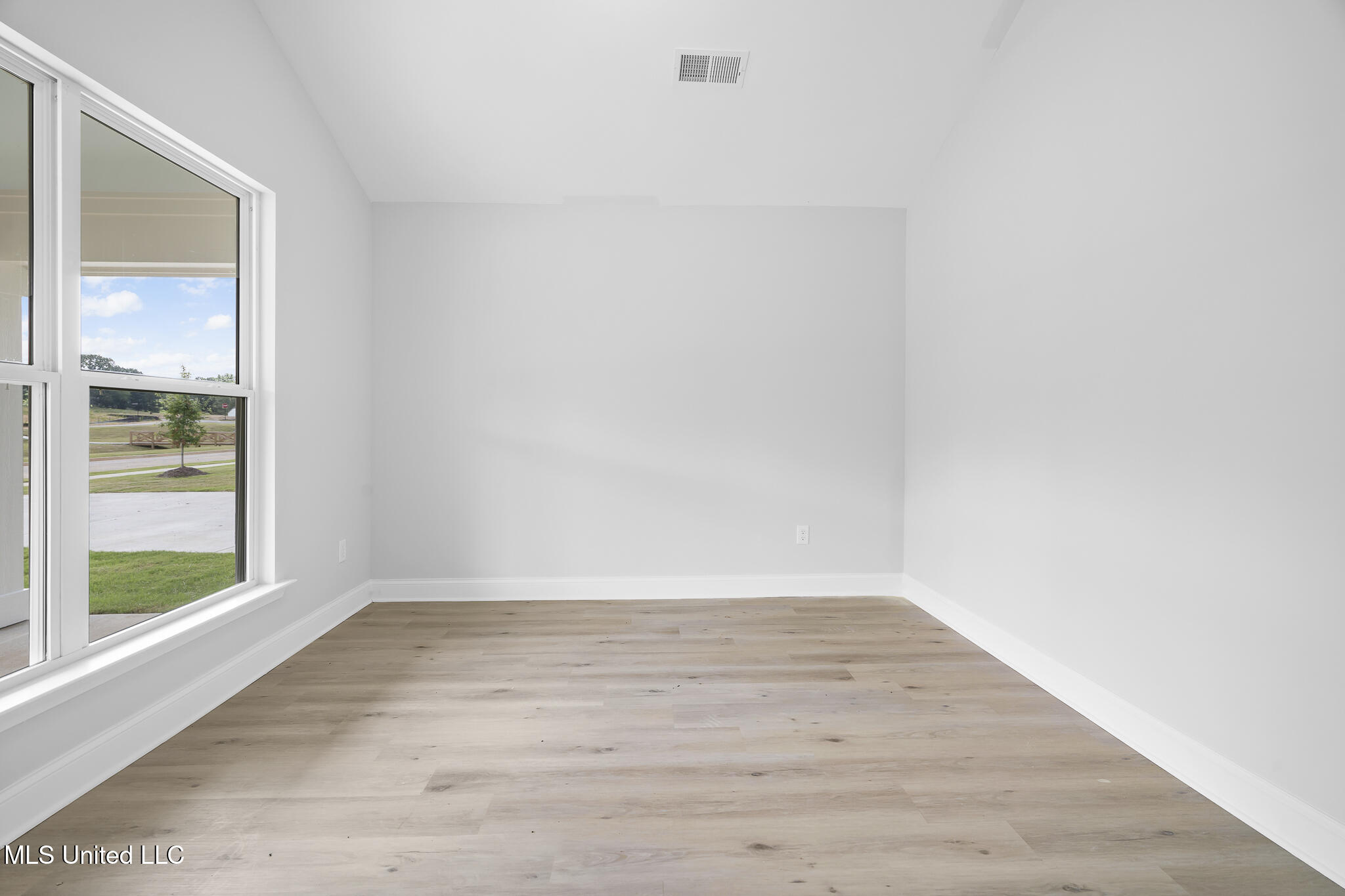 4251 W Olivia Circle Property Photo 8