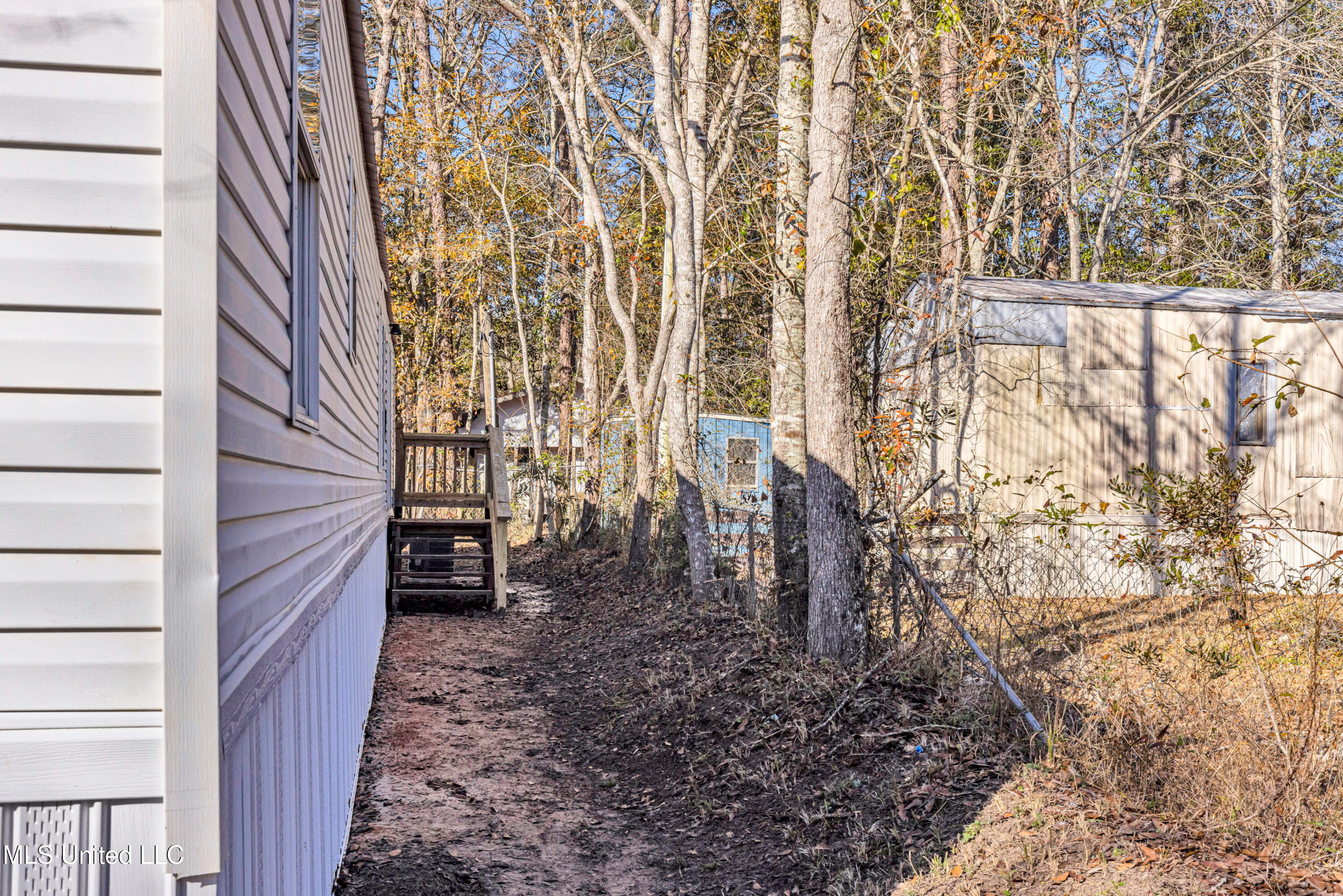 7813 Rockvale Drive Property Photo 5