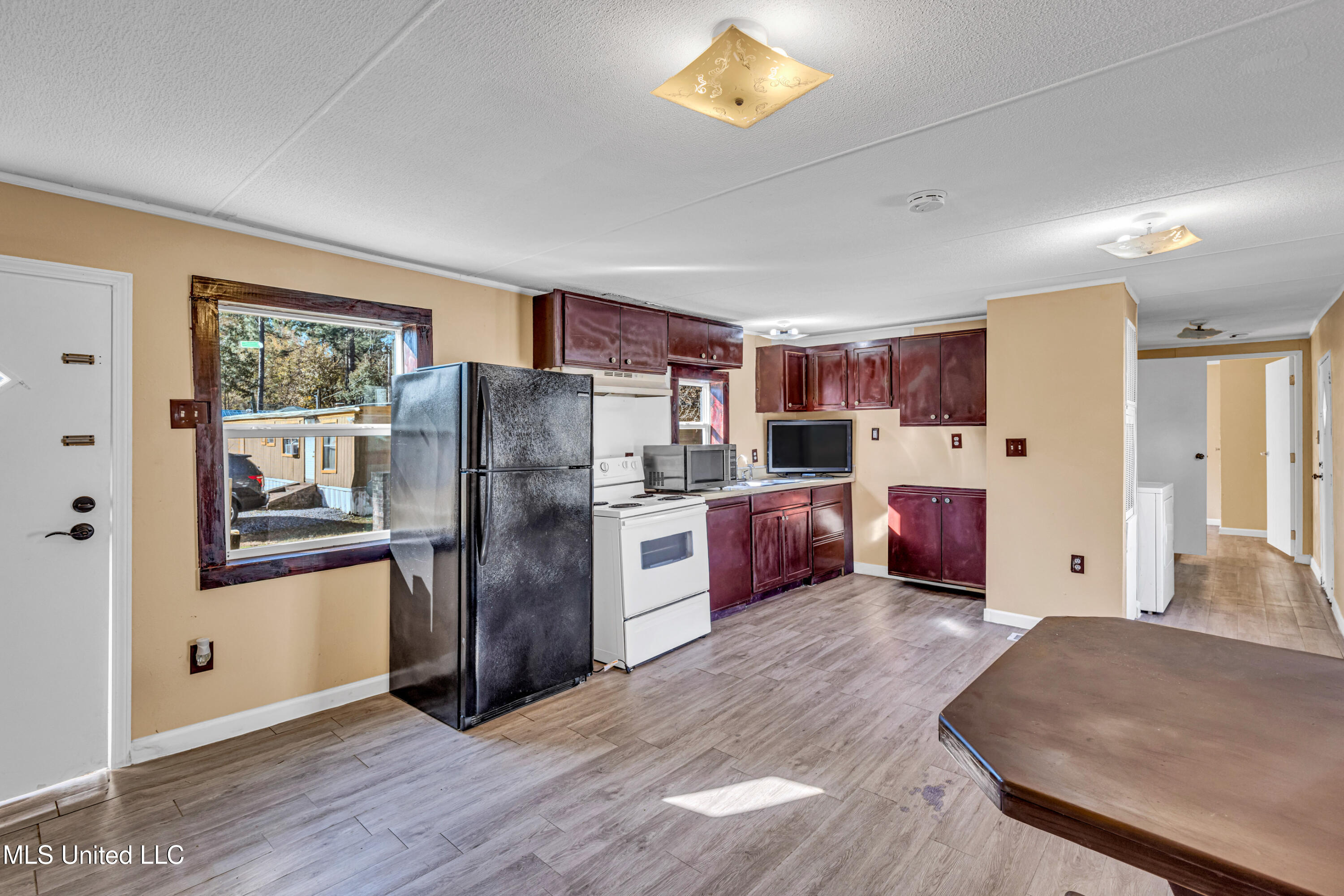 7813 Rockvale Drive Property Photo 6