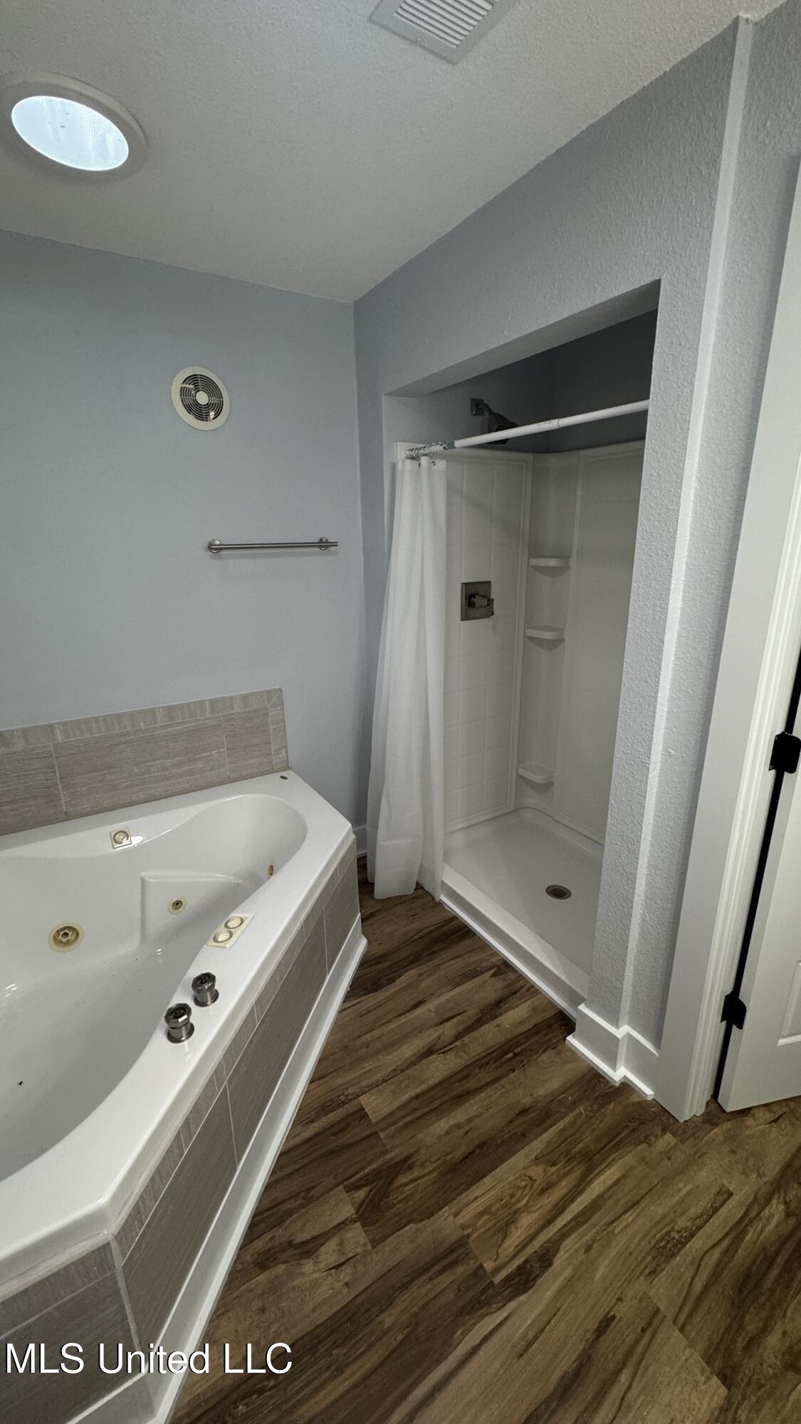 15032 Pawnee Place Property Photo 5