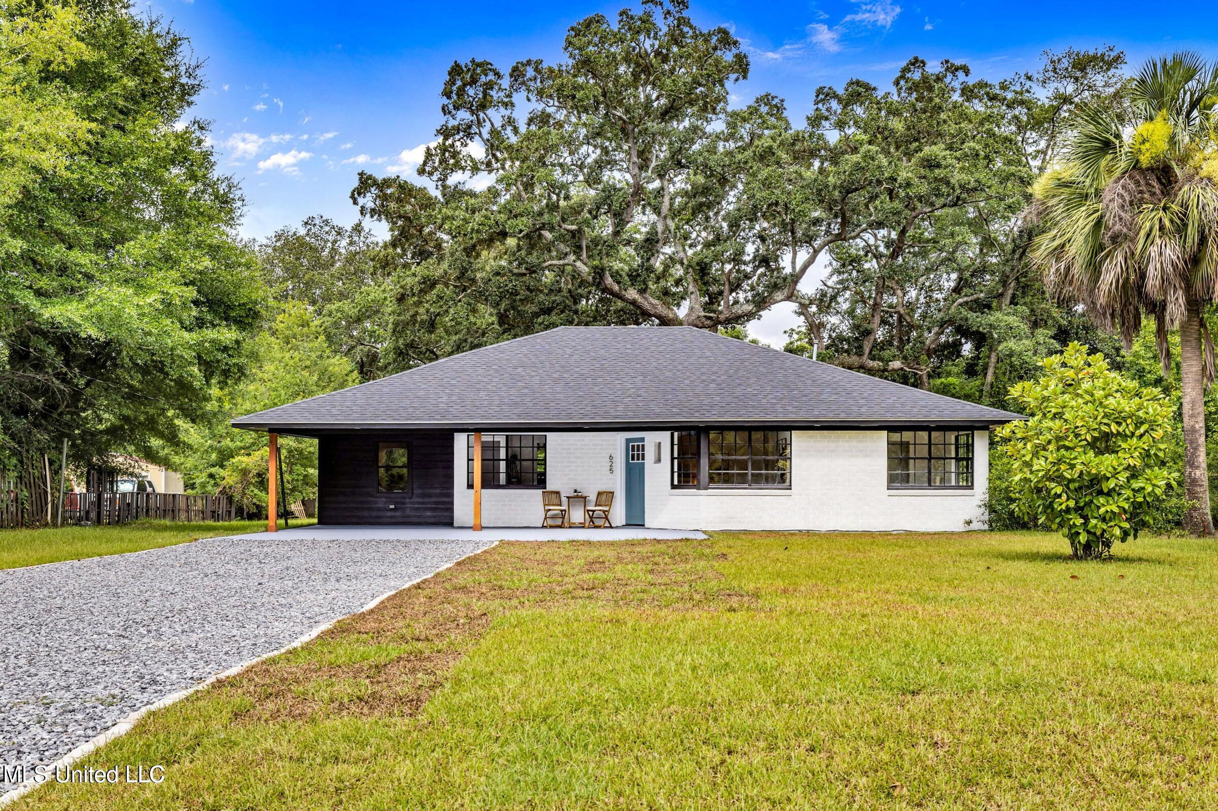 625 Loposser Avenue Property Photo 1
