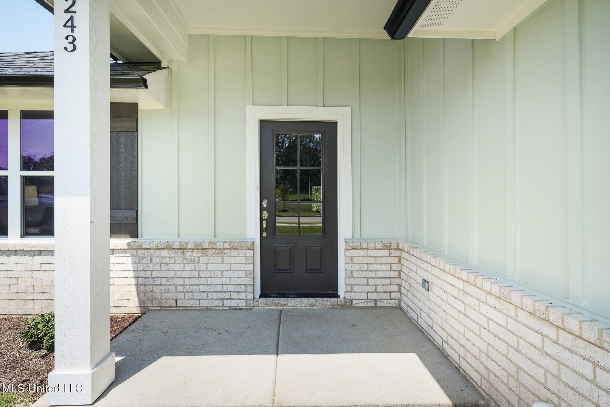 4243 W Olivia Circle Property Photo 4