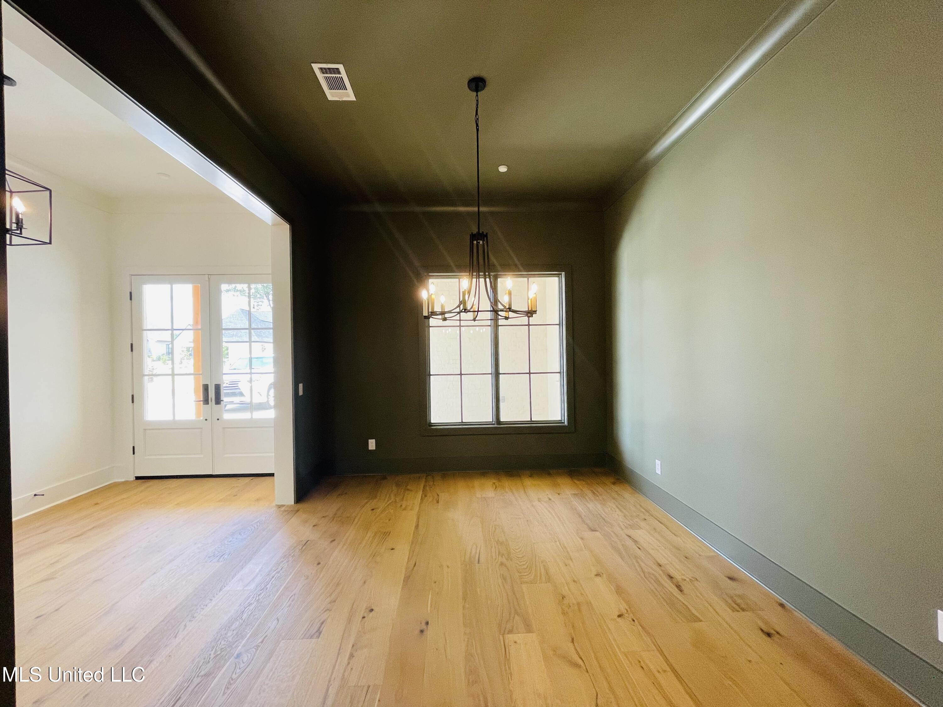 419 Whittington Circle Property Photo 10