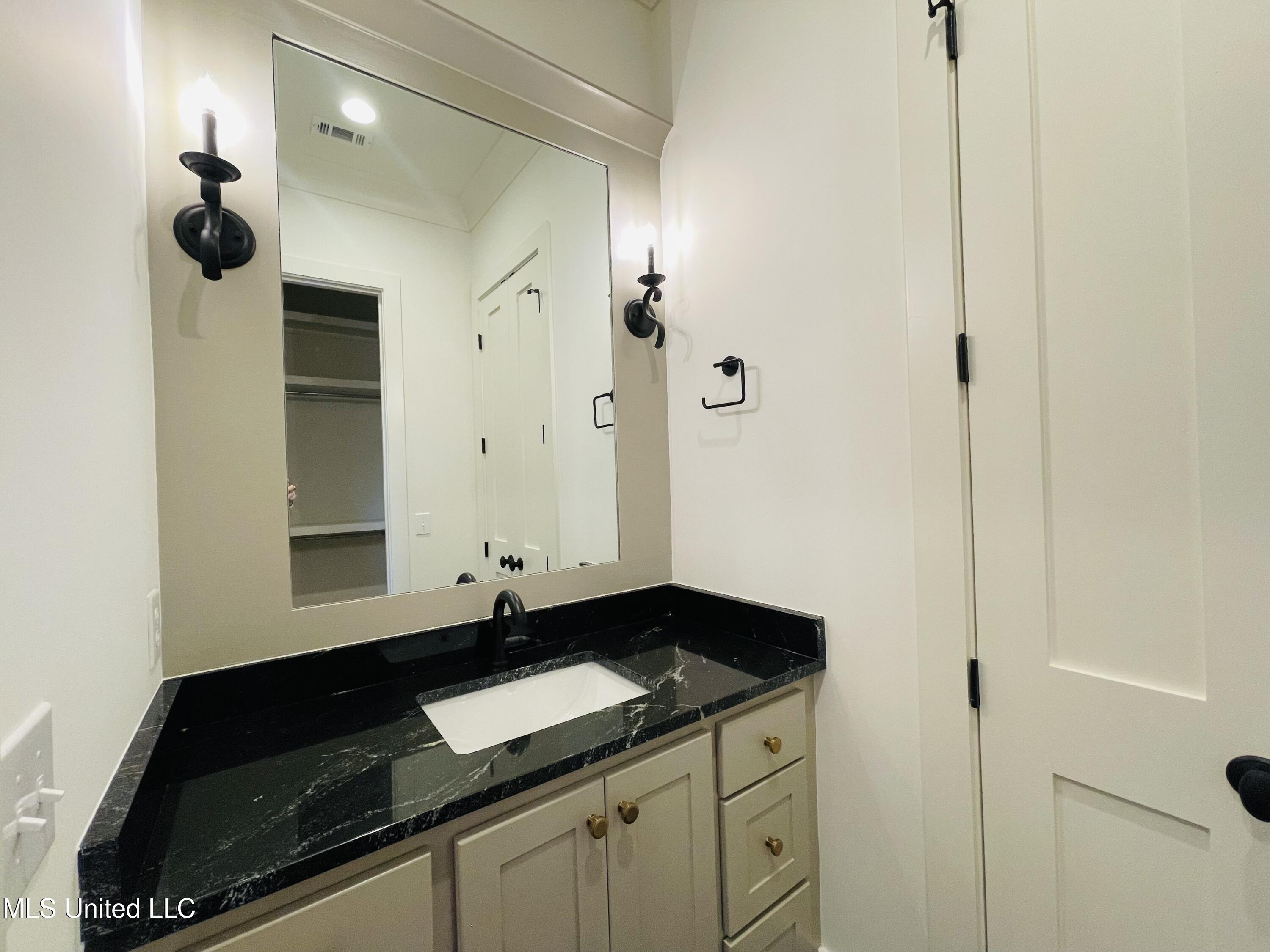 419 Whittington Circle Property Photo 34