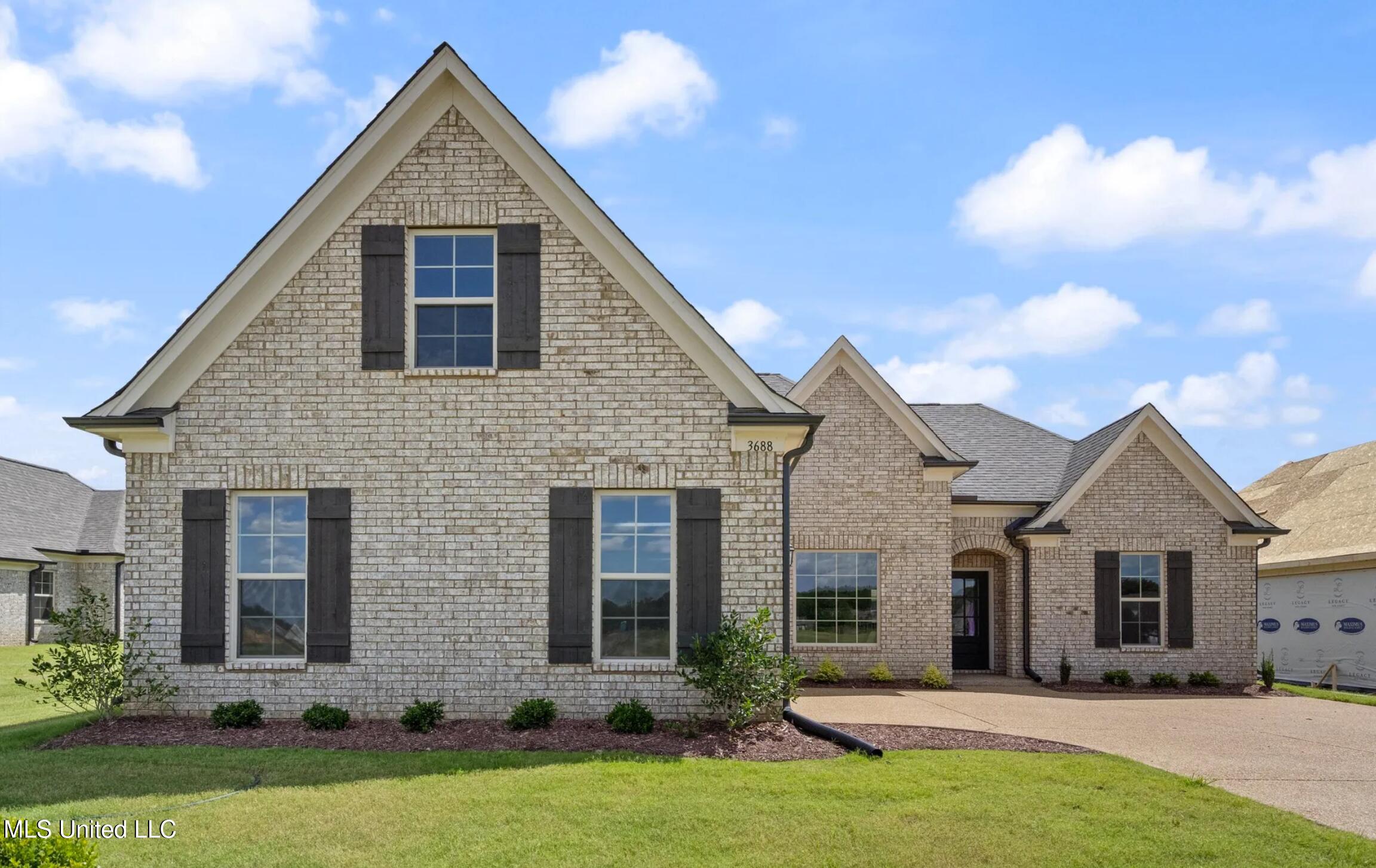 1704 Ryker Road Property Photo 1
