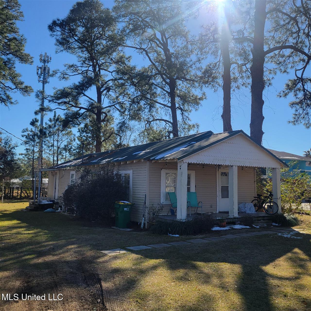 15917 Van Eaton Circle Property Photo 2