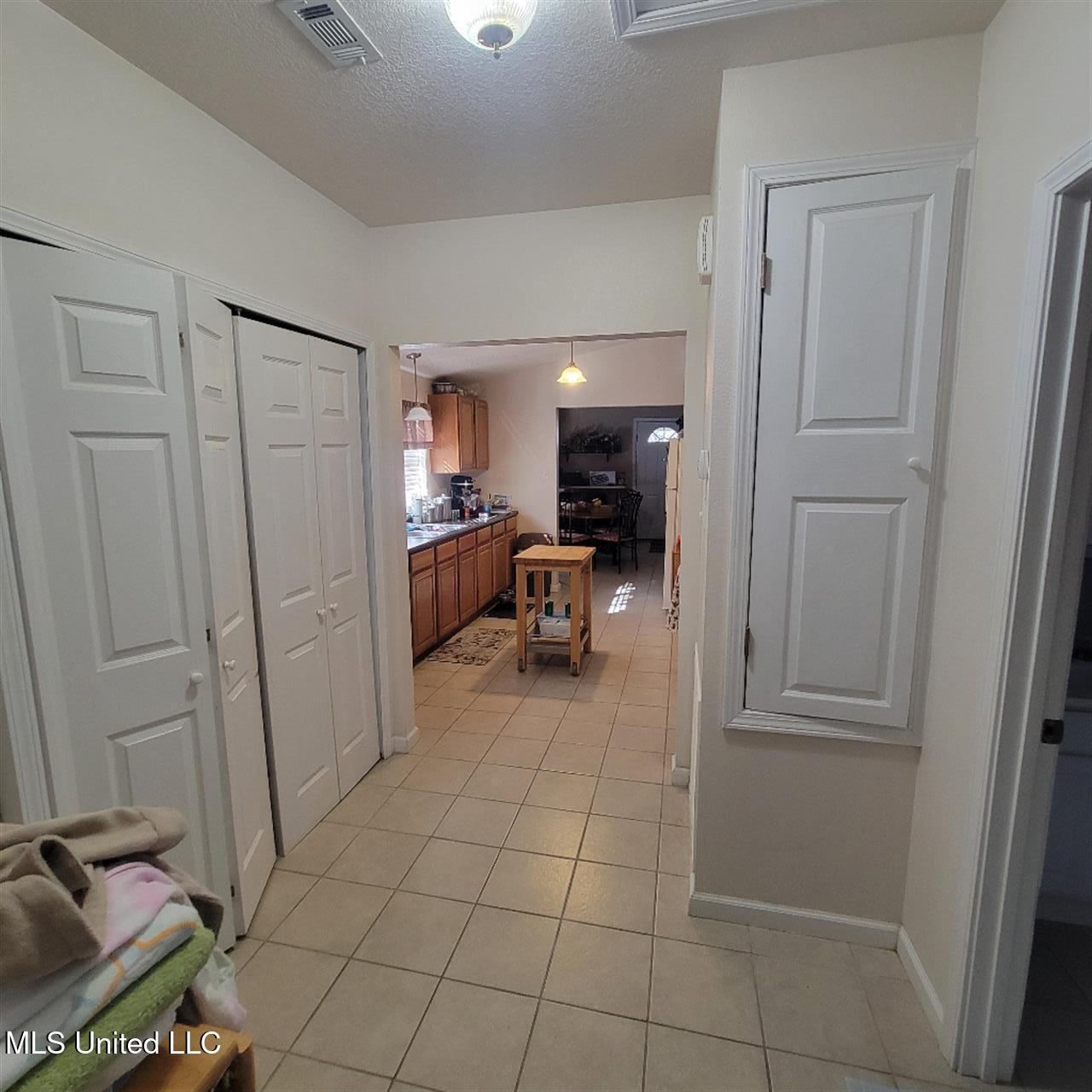 15917 Van Eaton Circle Property Photo 21