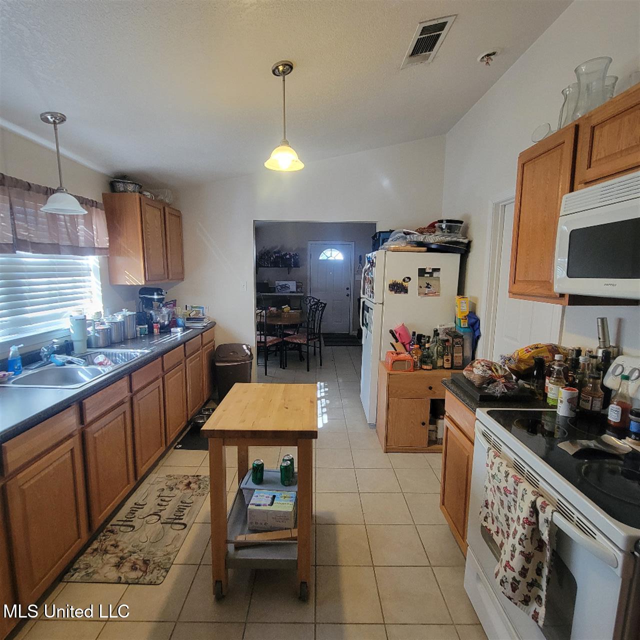 15917 Van Eaton Circle Property Photo 22