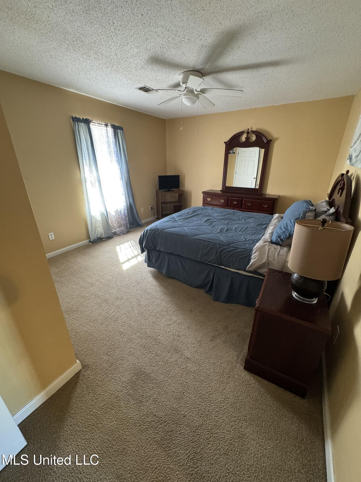 5080 Gautier Vancleave Road Property Photo 5