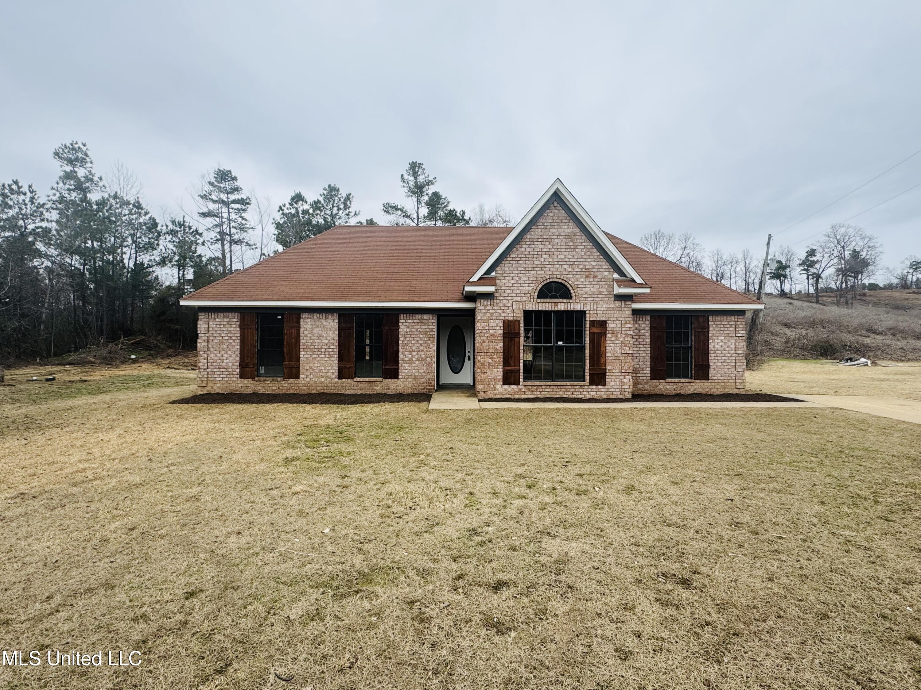111 Karen Cove Property Photo 1