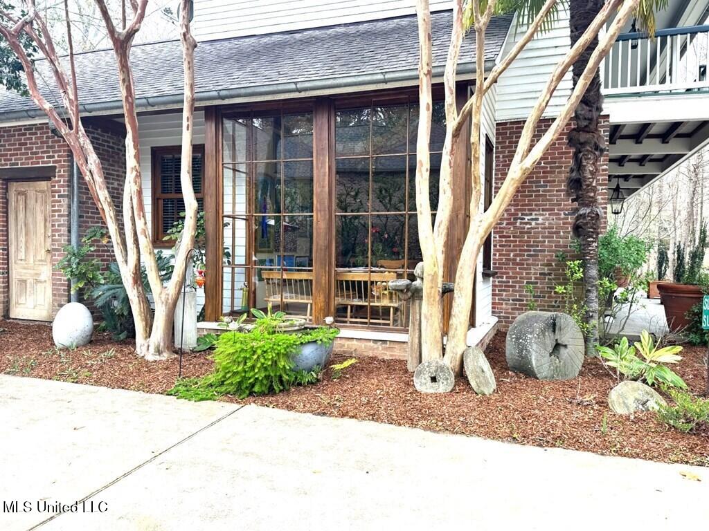 48 Fairway Drive Property Photo 7