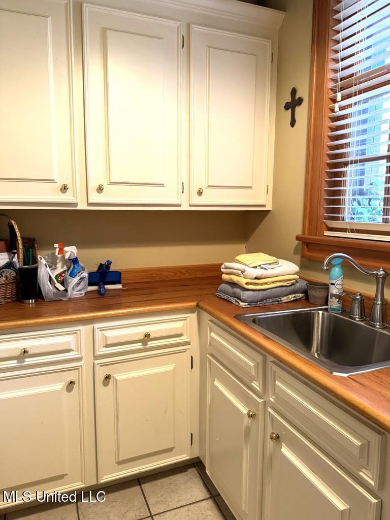 48 Fairway Drive Property Photo 12