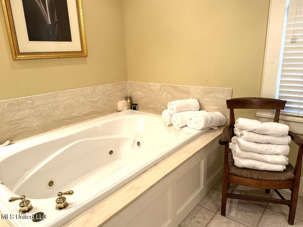 48 Fairway Drive Property Photo 46