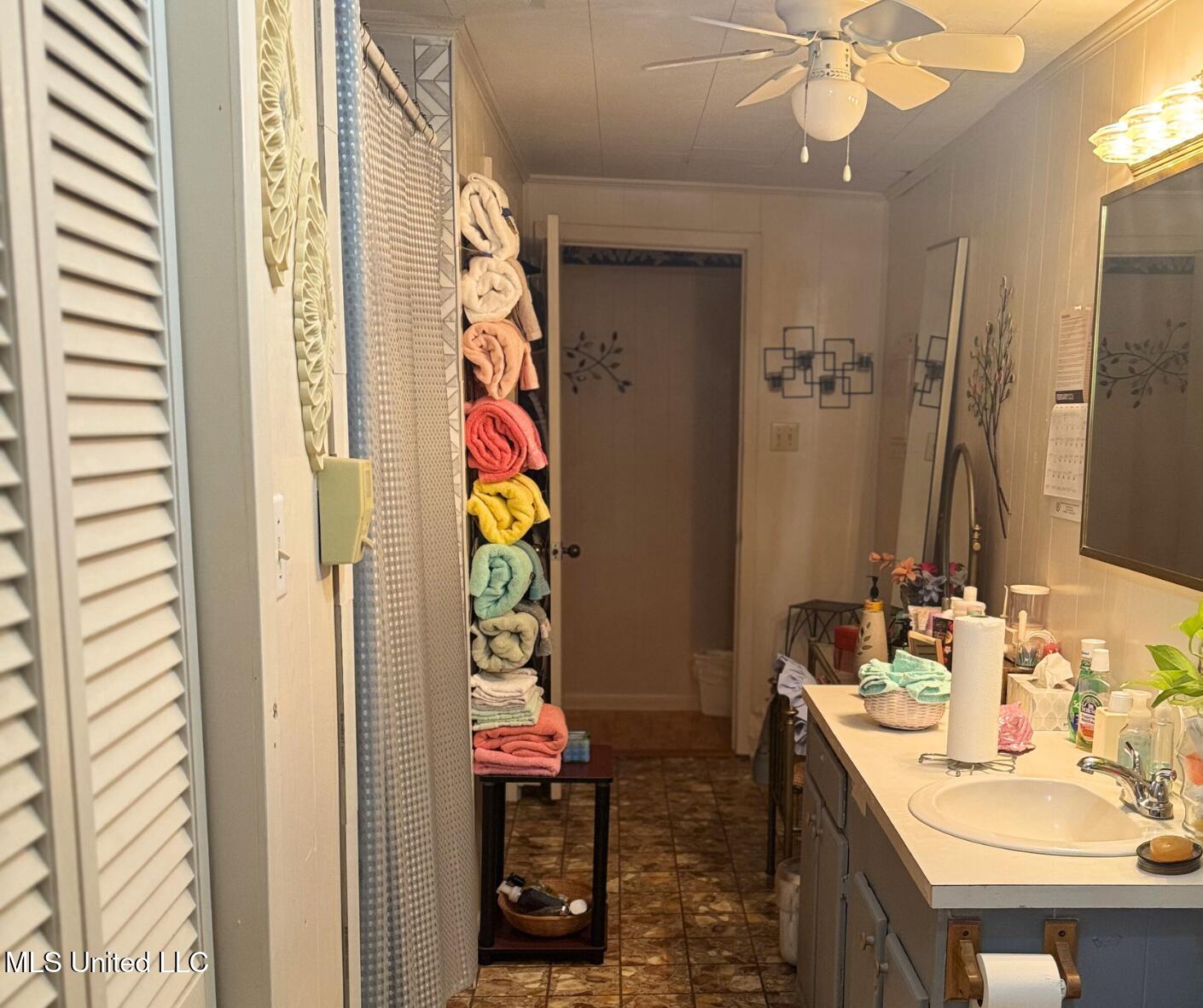 1041 Van Norman Property Photo 16