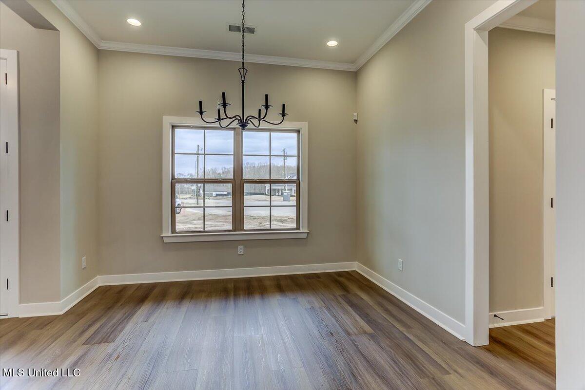 9072 Treadway Creek Drive Property Photo 10