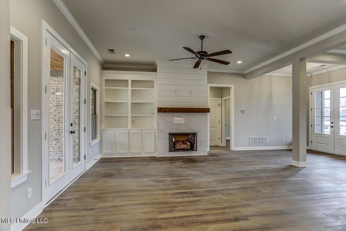 9072 Treadway Creek Drive Property Photo 18