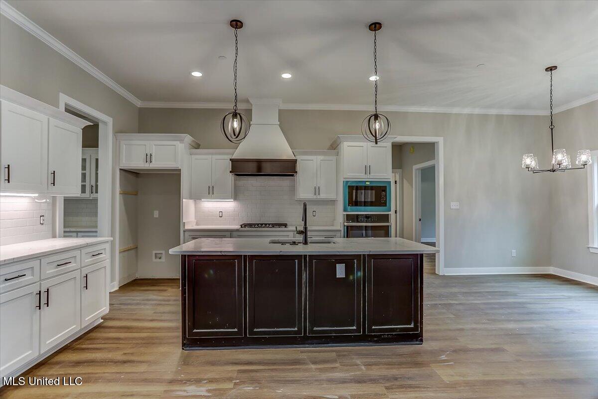 9072 Treadway Creek Drive Property Photo 20