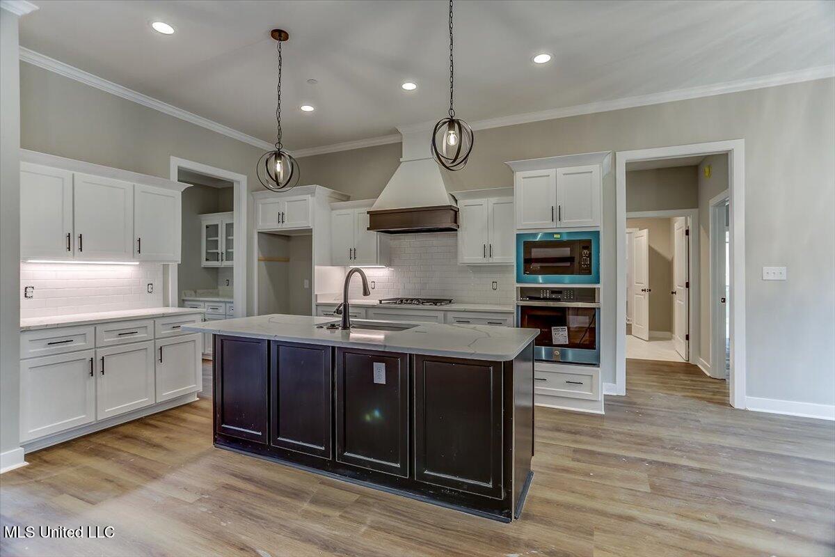 9072 Treadway Creek Drive Property Photo 22