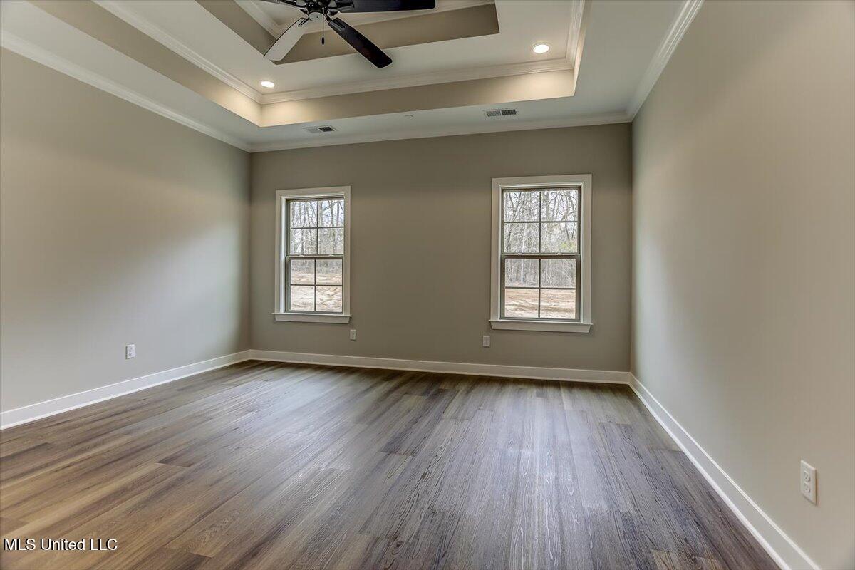 9072 Treadway Creek Drive Property Photo 29