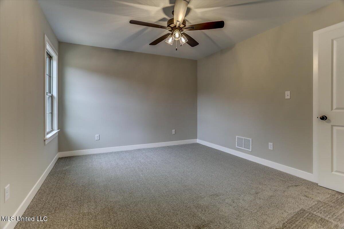 9072 Treadway Creek Drive Property Photo 43