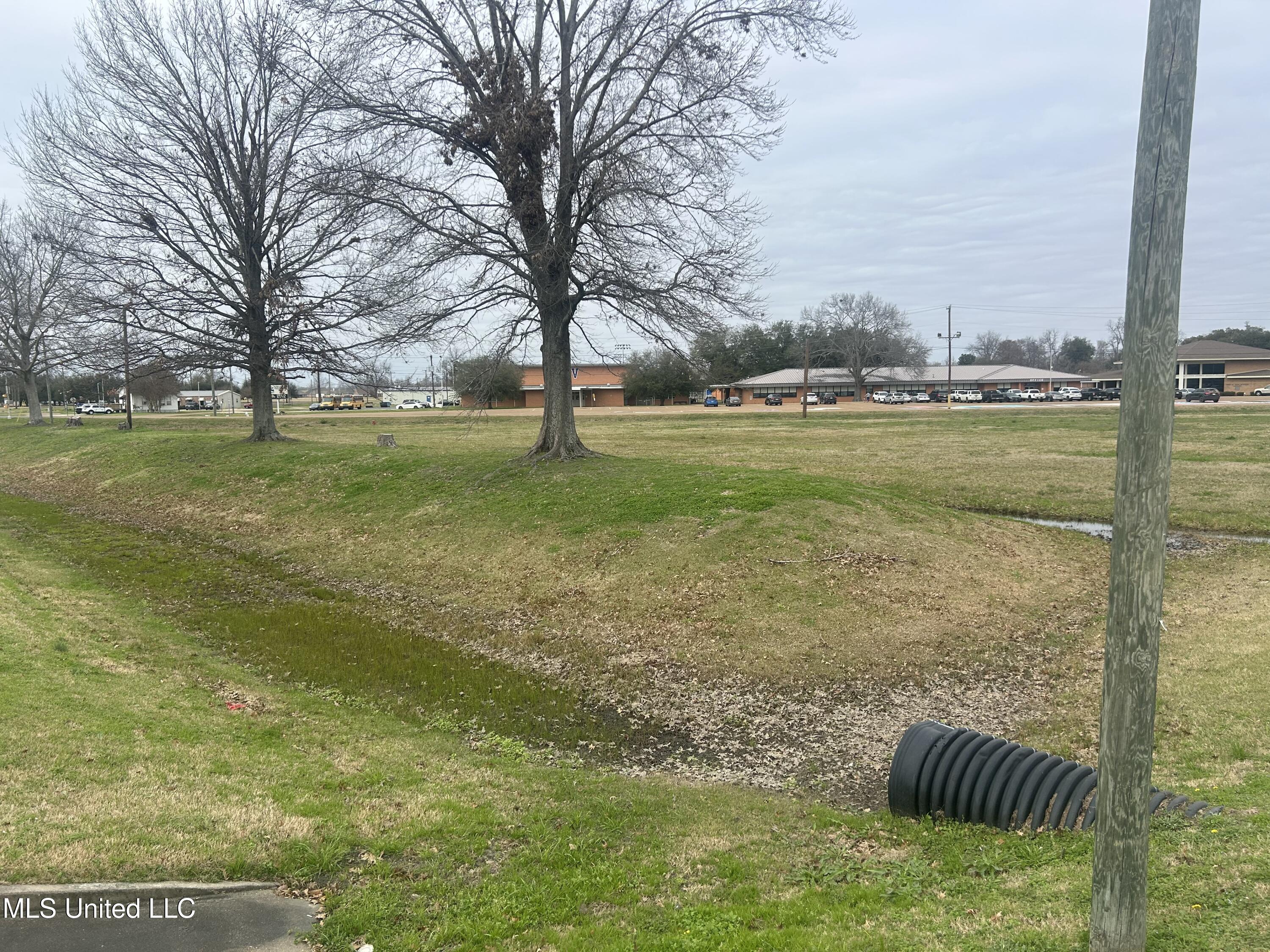 Hwy 84 A&h Property Photo 6