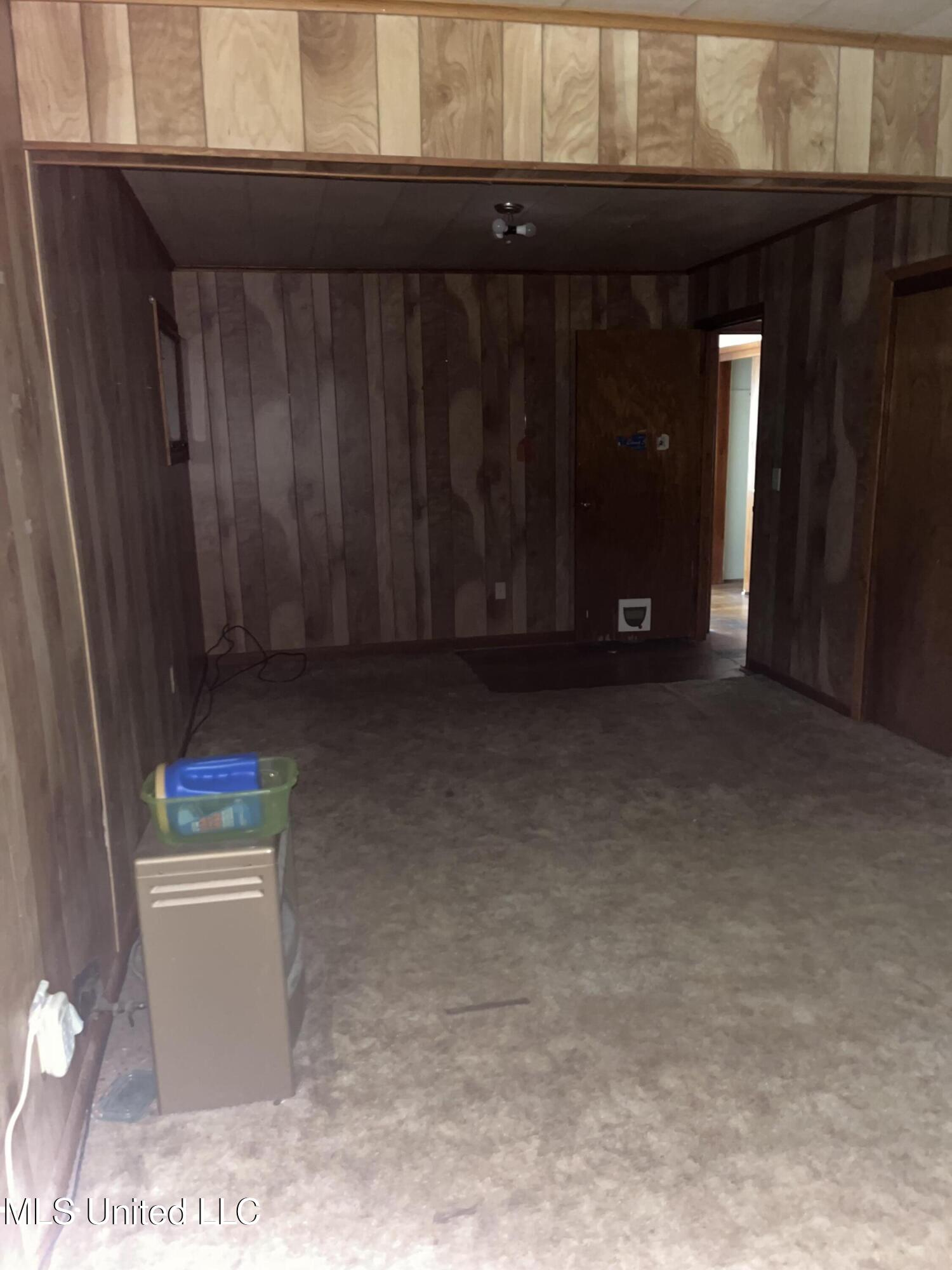 517 W Washington Street Property Photo 13