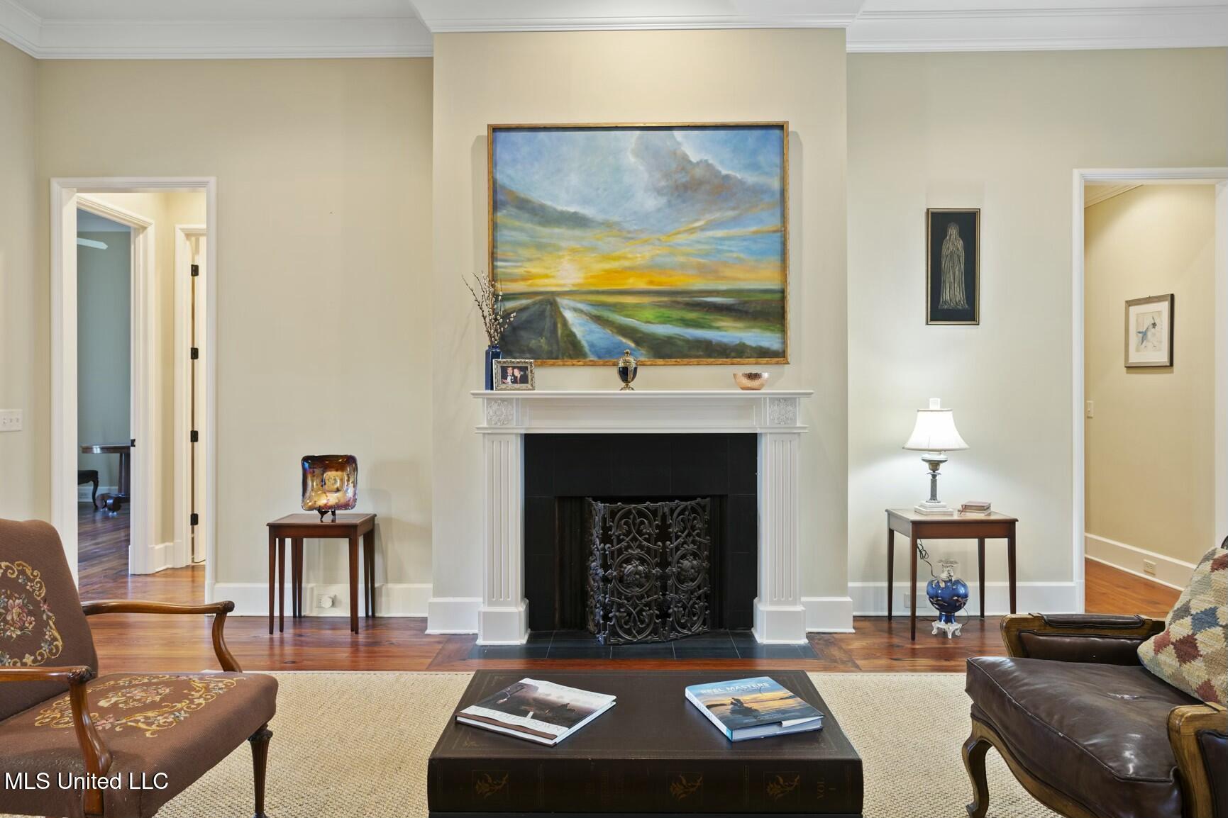 5 Pecan Tree Place Property Photo 4