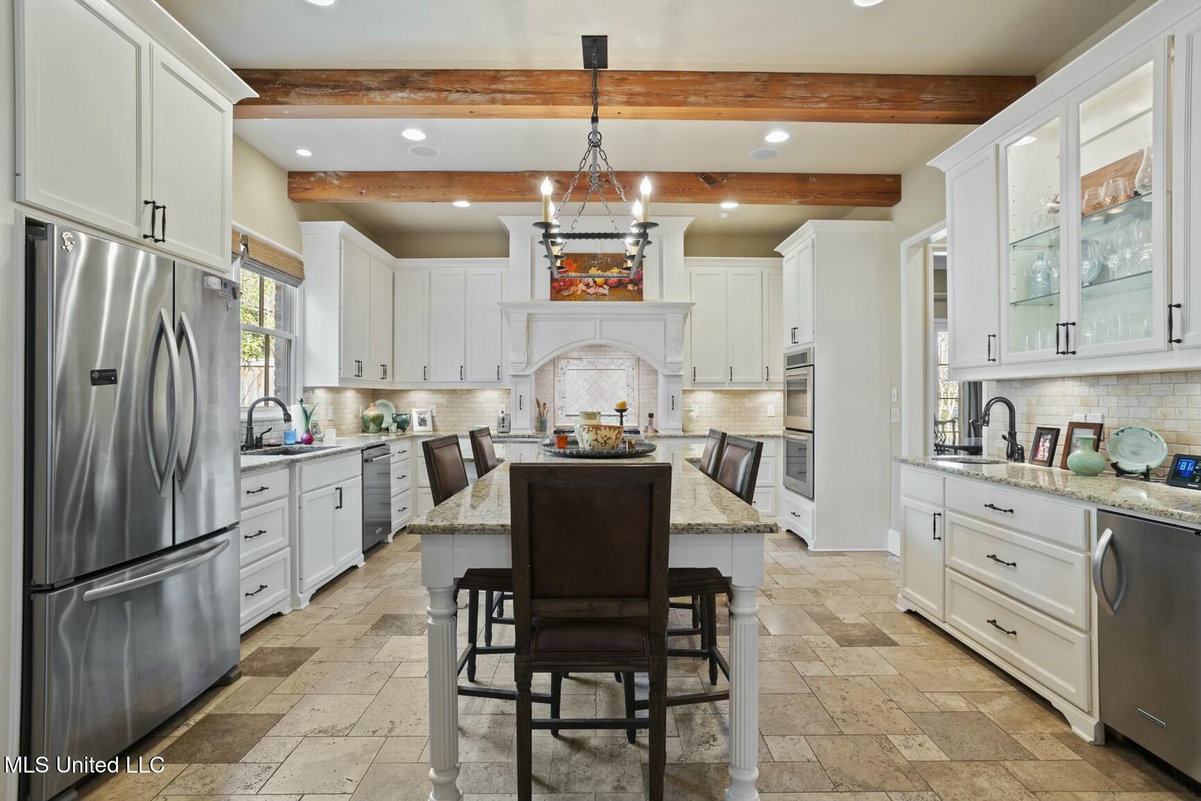 5 Pecan Tree Place Property Photo 16