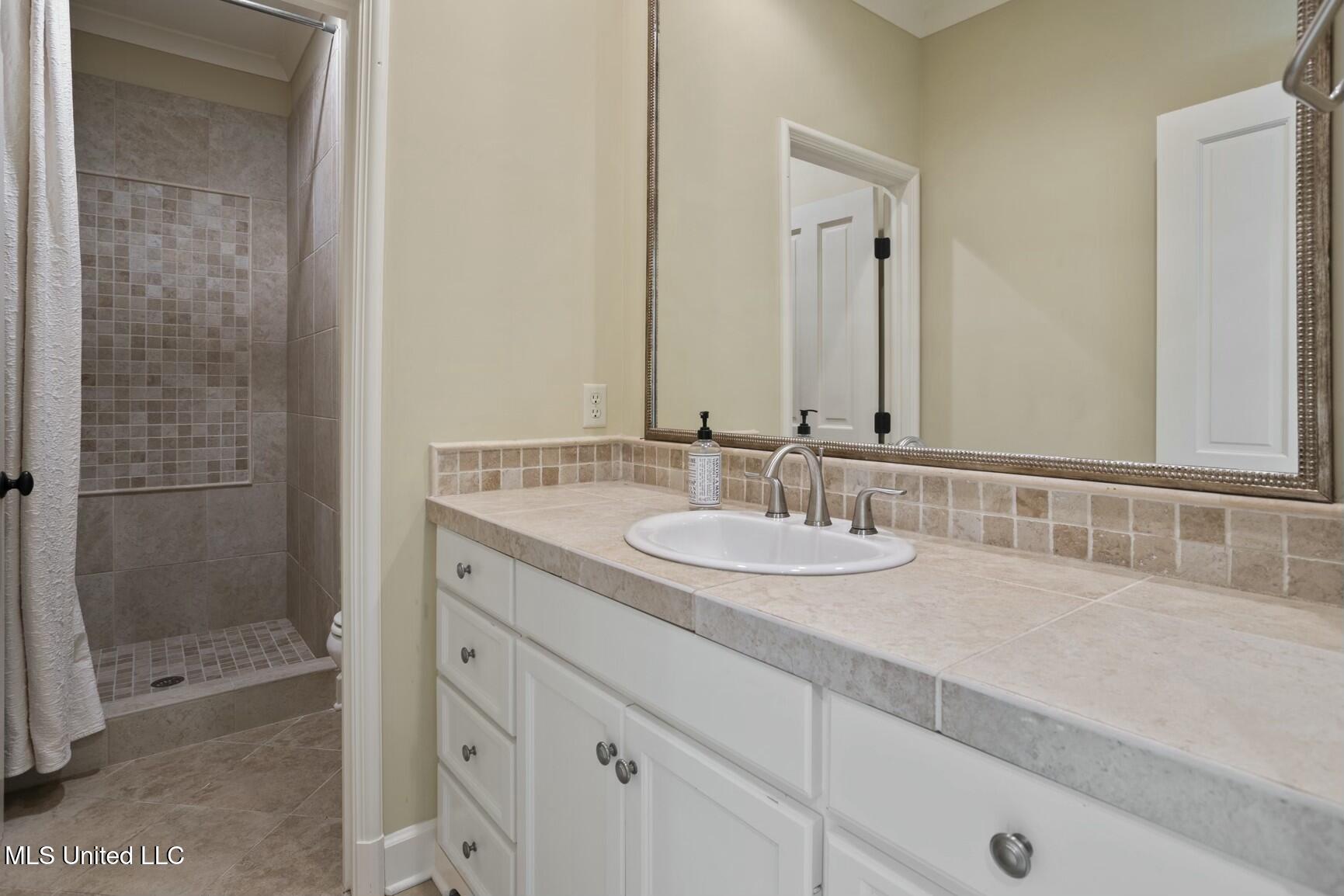 5 Pecan Tree Place Property Photo 33