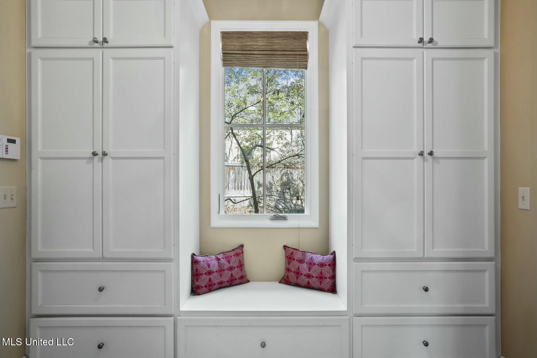 5 Pecan Tree Place Property Photo 36