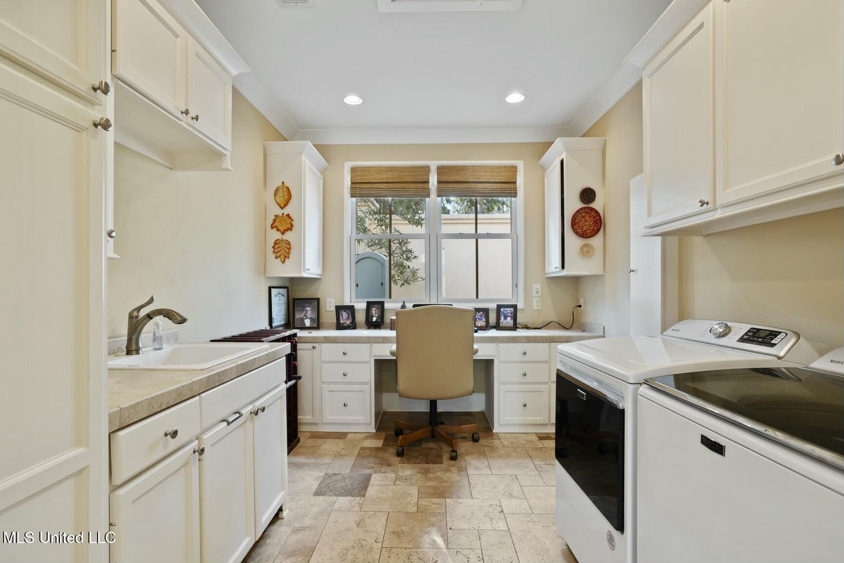 5 Pecan Tree Place Property Photo 37