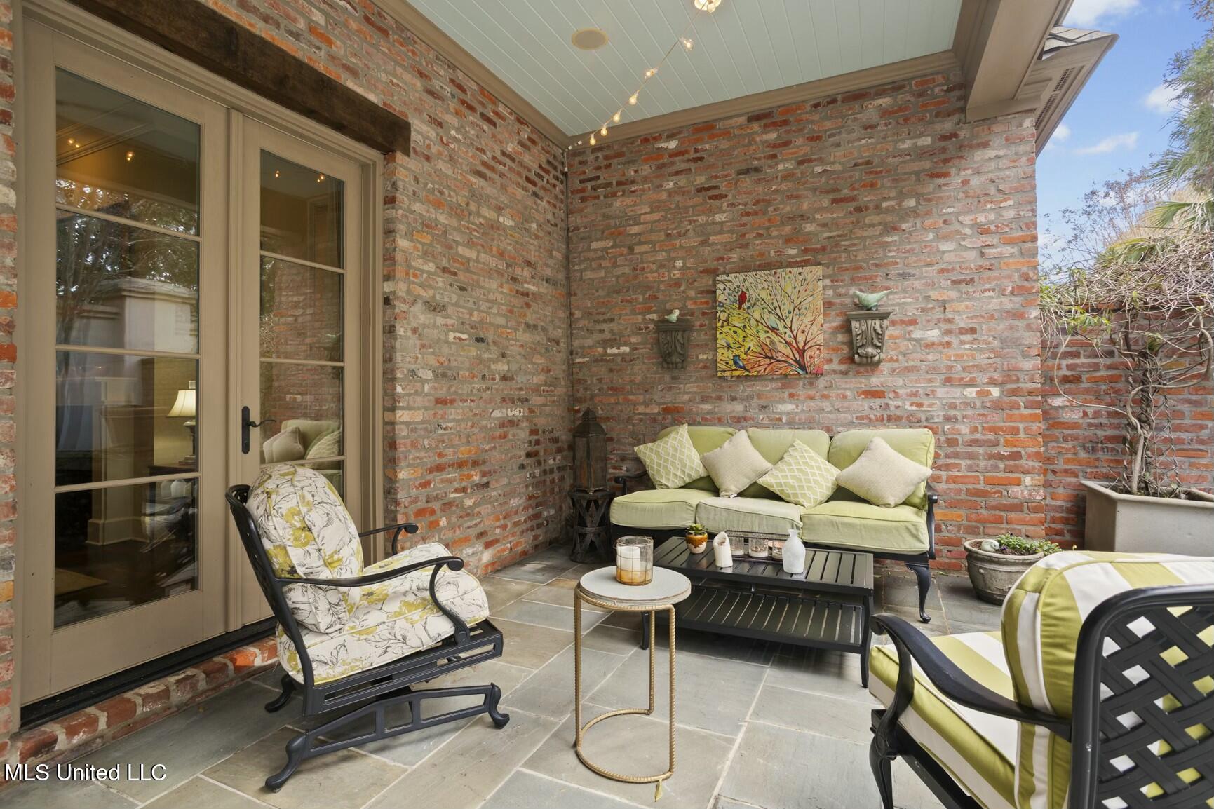 5 Pecan Tree Place Property Photo 39