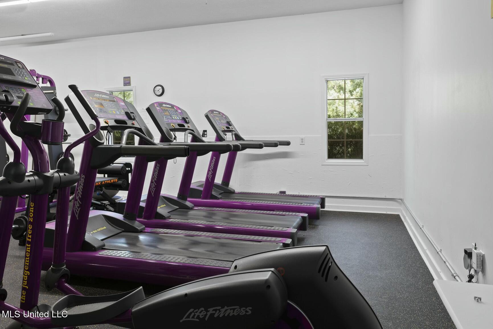 5 Pecan Tree Place Property Photo 56