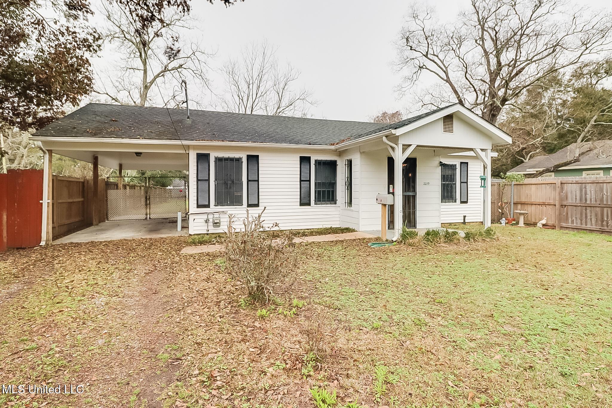 2219 19th Avenue Property Photo