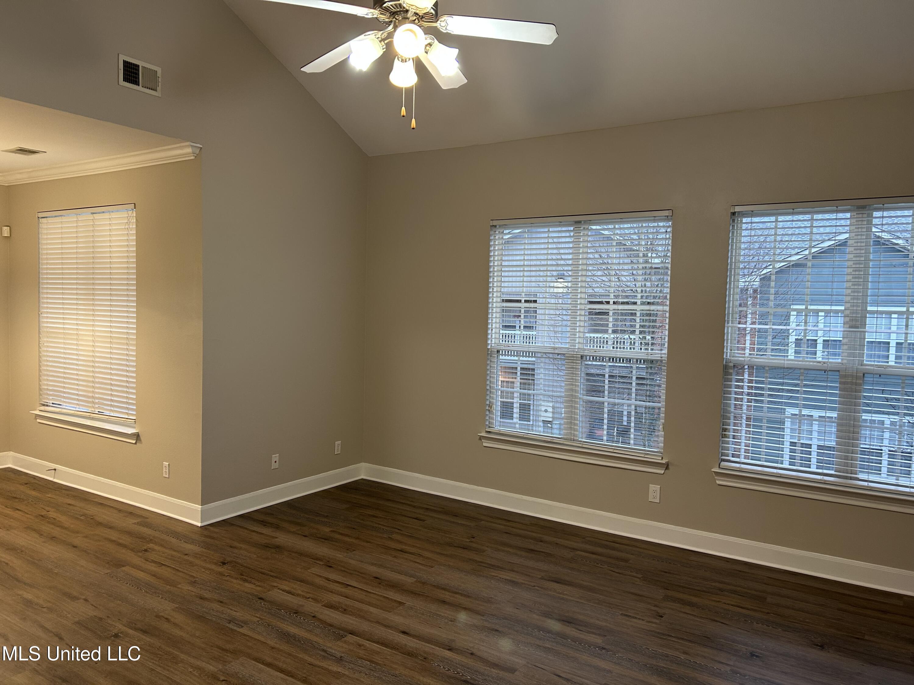 804 Private Rd 3097 Property Photo 6