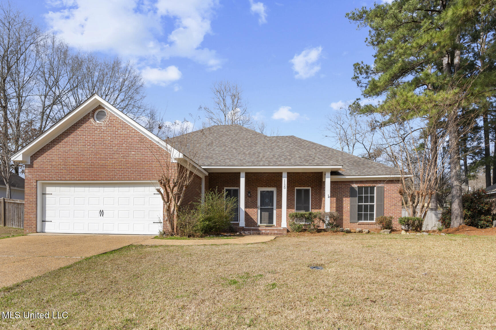 1120 Ellington Court Property Photo 1