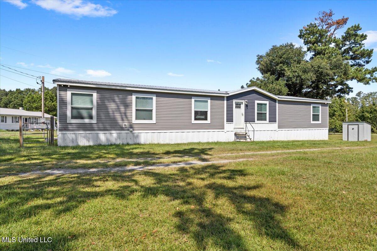 1273 Stonecypher Road Property Photo 2