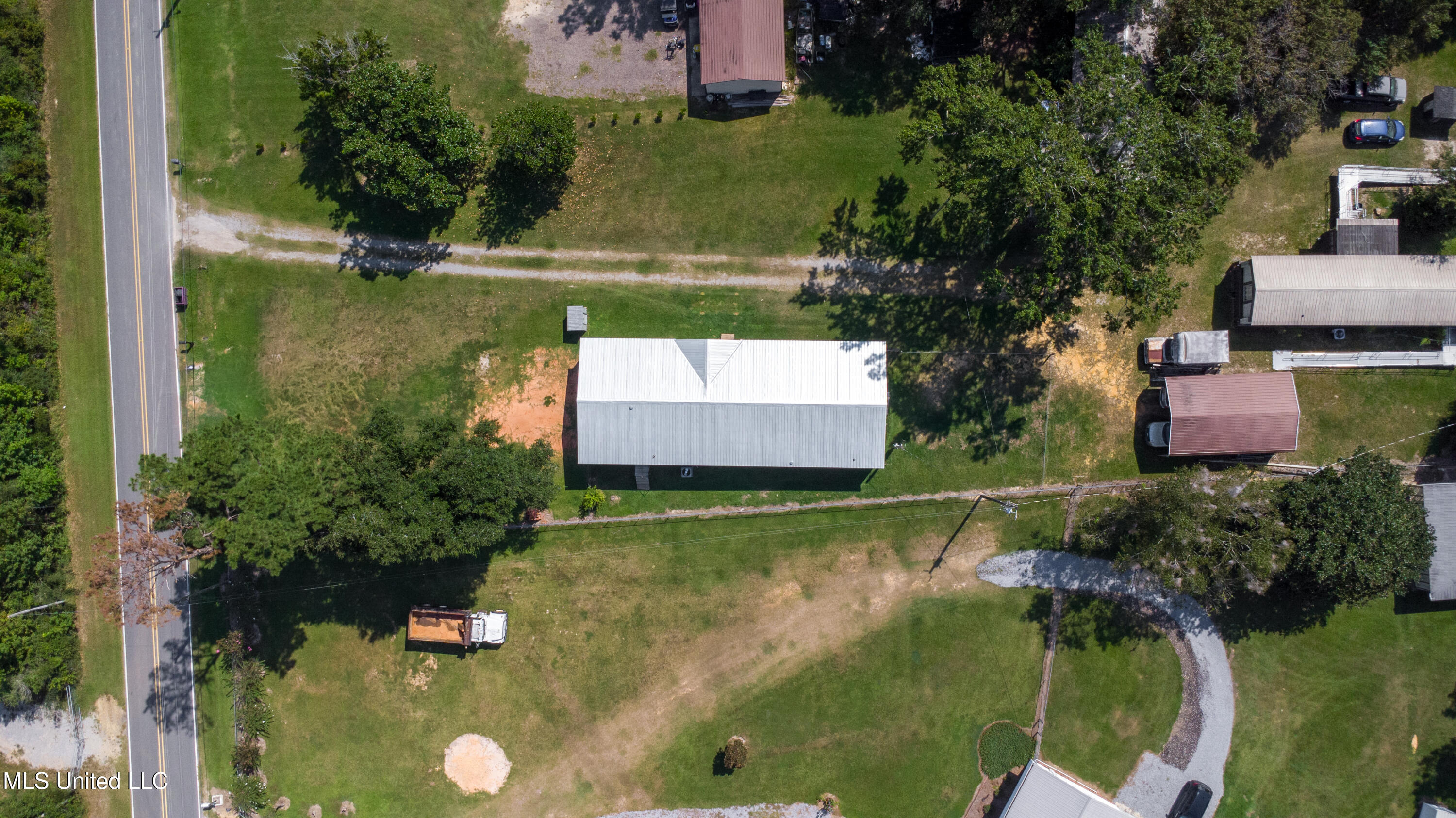 1273 Stonecypher Road Property Photo 4