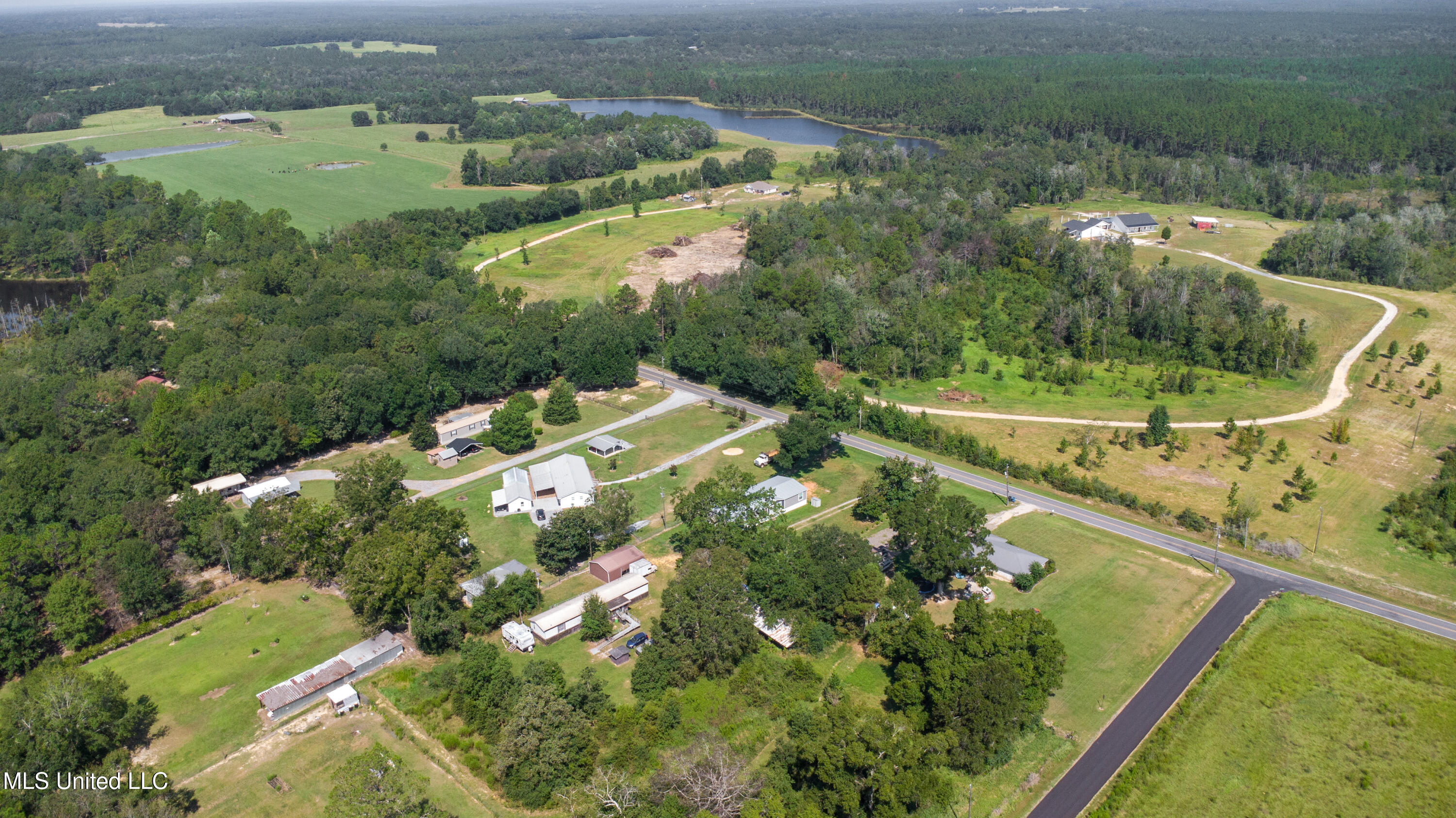 1273 Stonecypher Road Property Photo 6