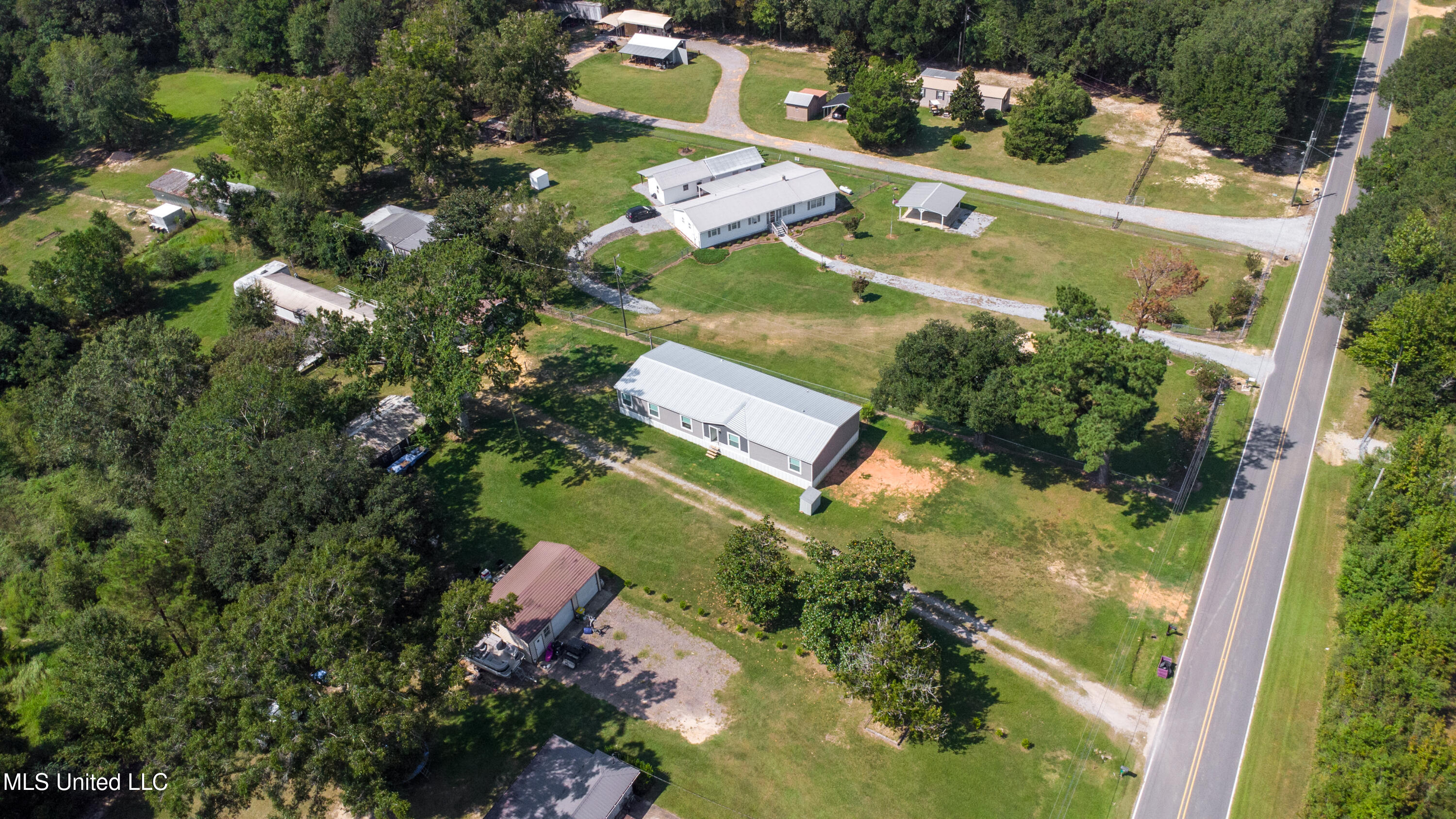 1273 Stonecypher Road Property Photo 7