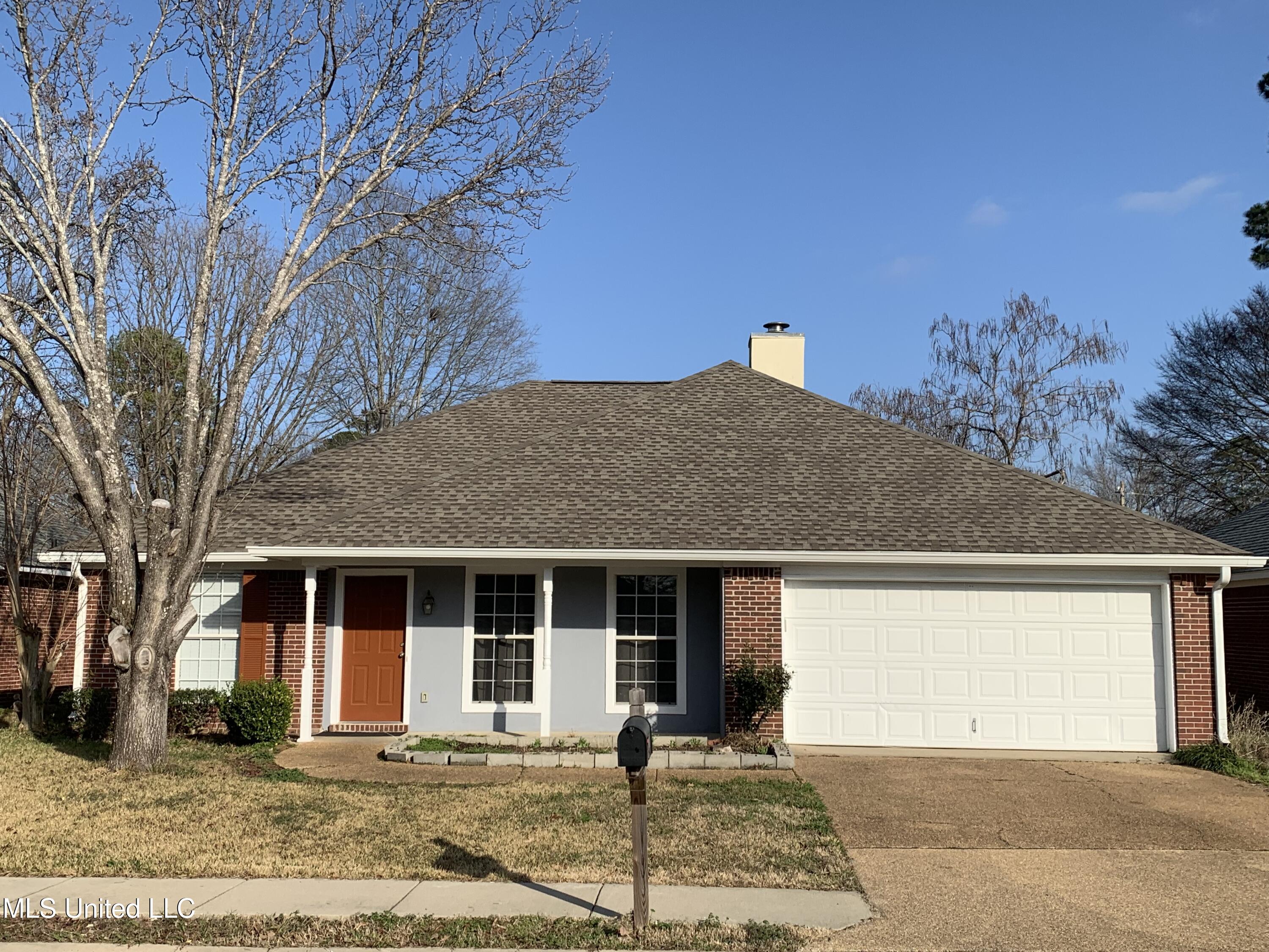 561 Acorn Lane Property Photo