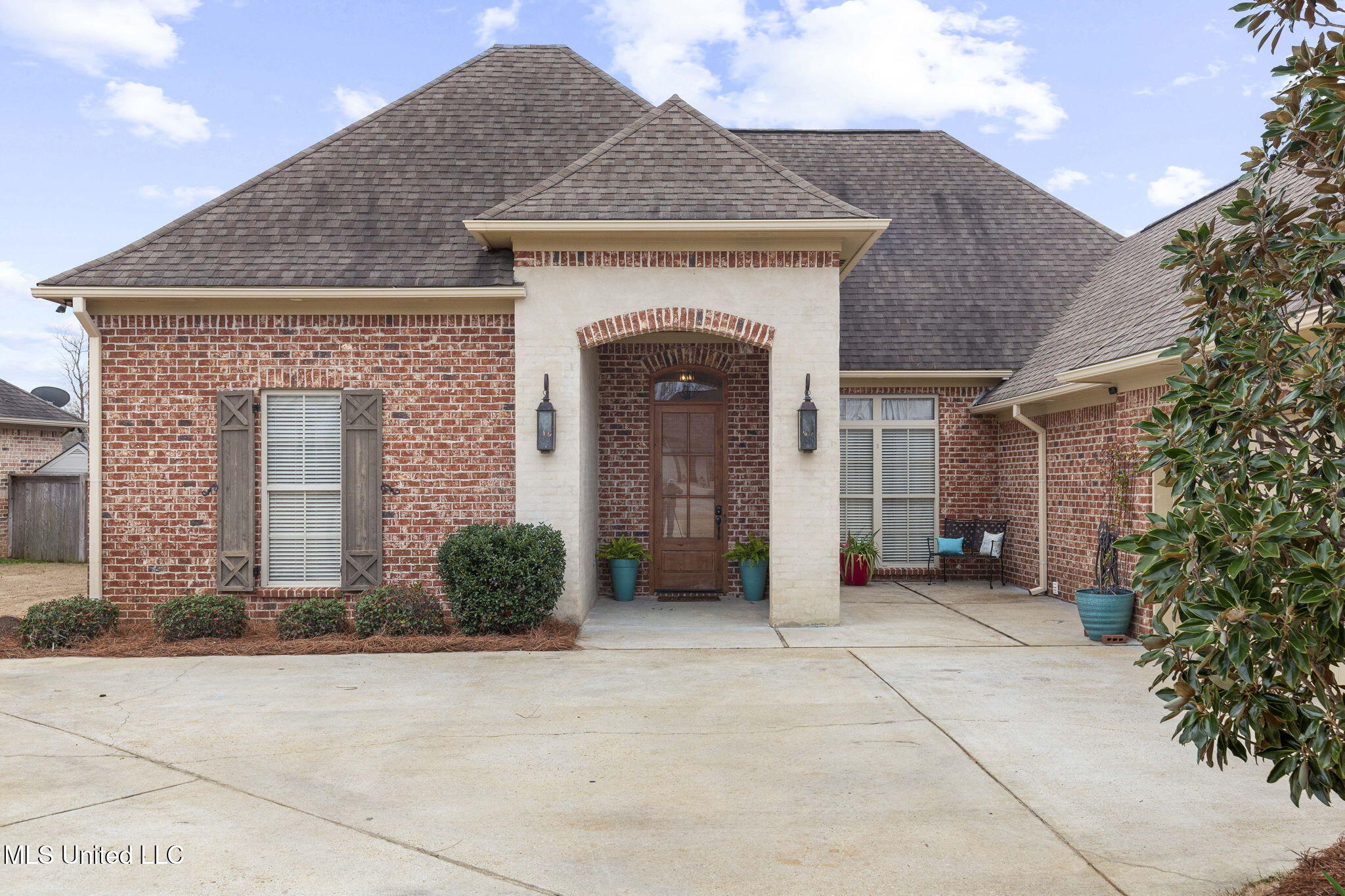 147 Hampton Hills Boulevard Property Photo 6