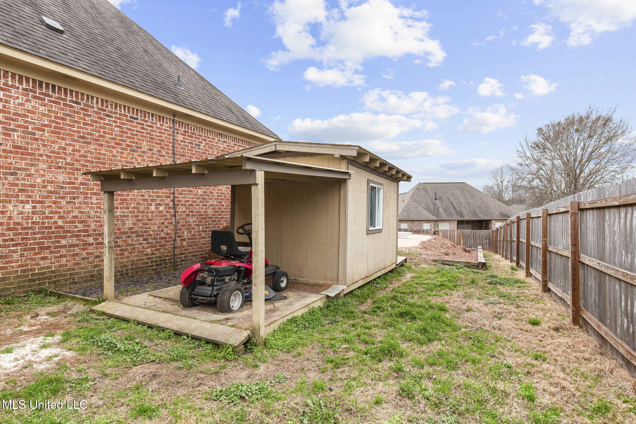 147 Hampton Hills Boulevard Property Photo 52